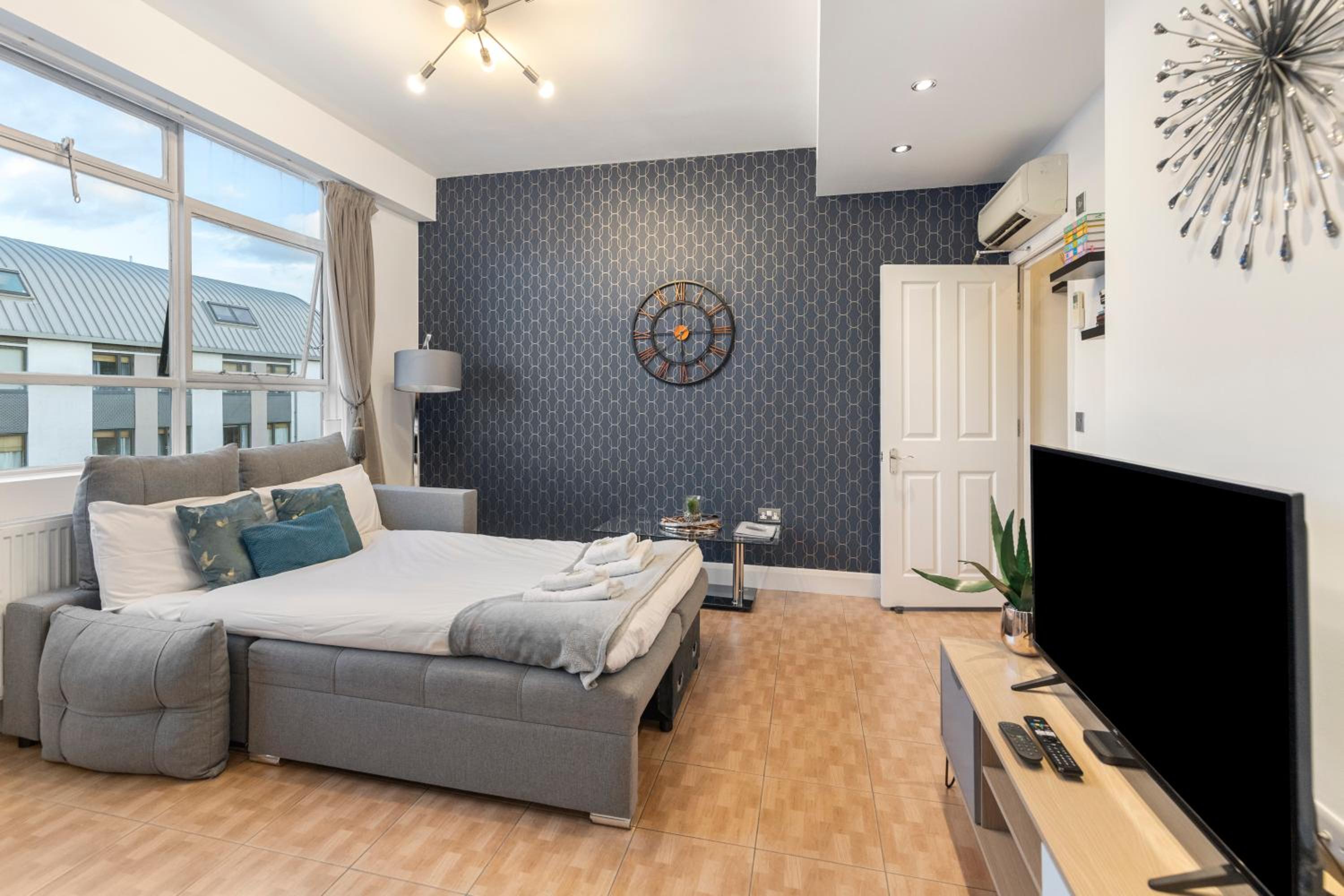 Central Located Apartment in City of London - Farringdon Station
