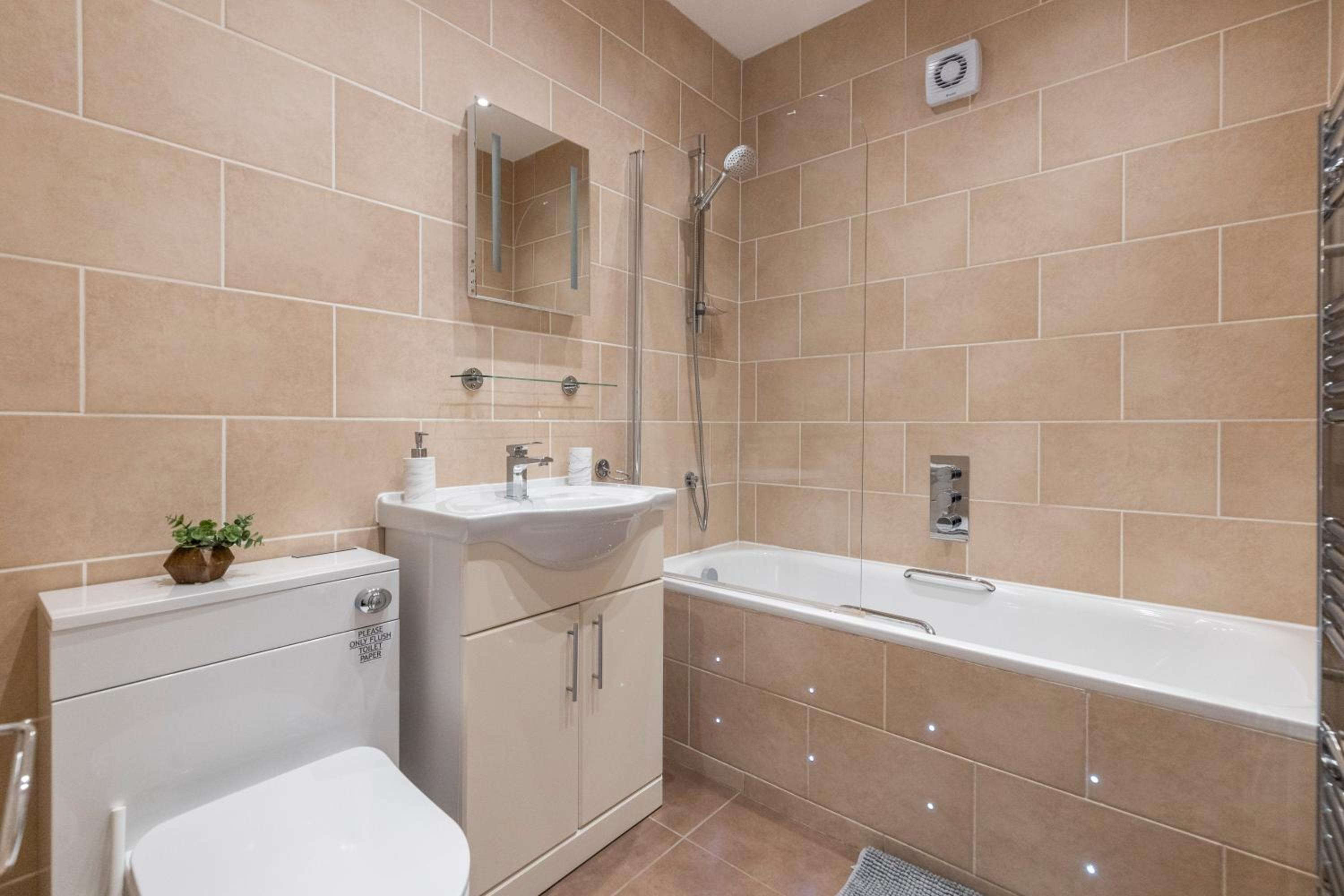 Central Located Apartment in City of London - Farringdon Station