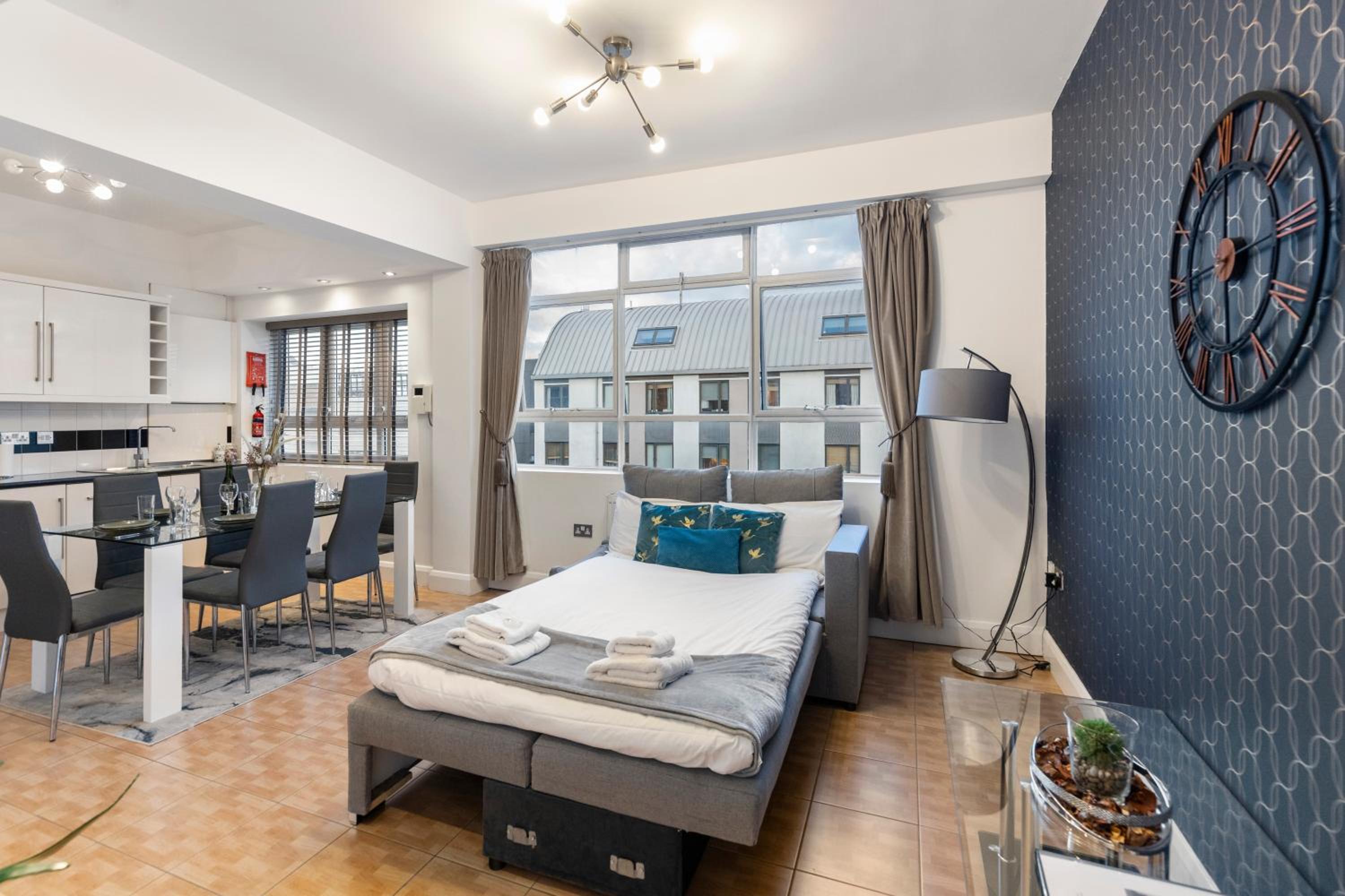 Central Located Apartment in City of London - Farringdon Station