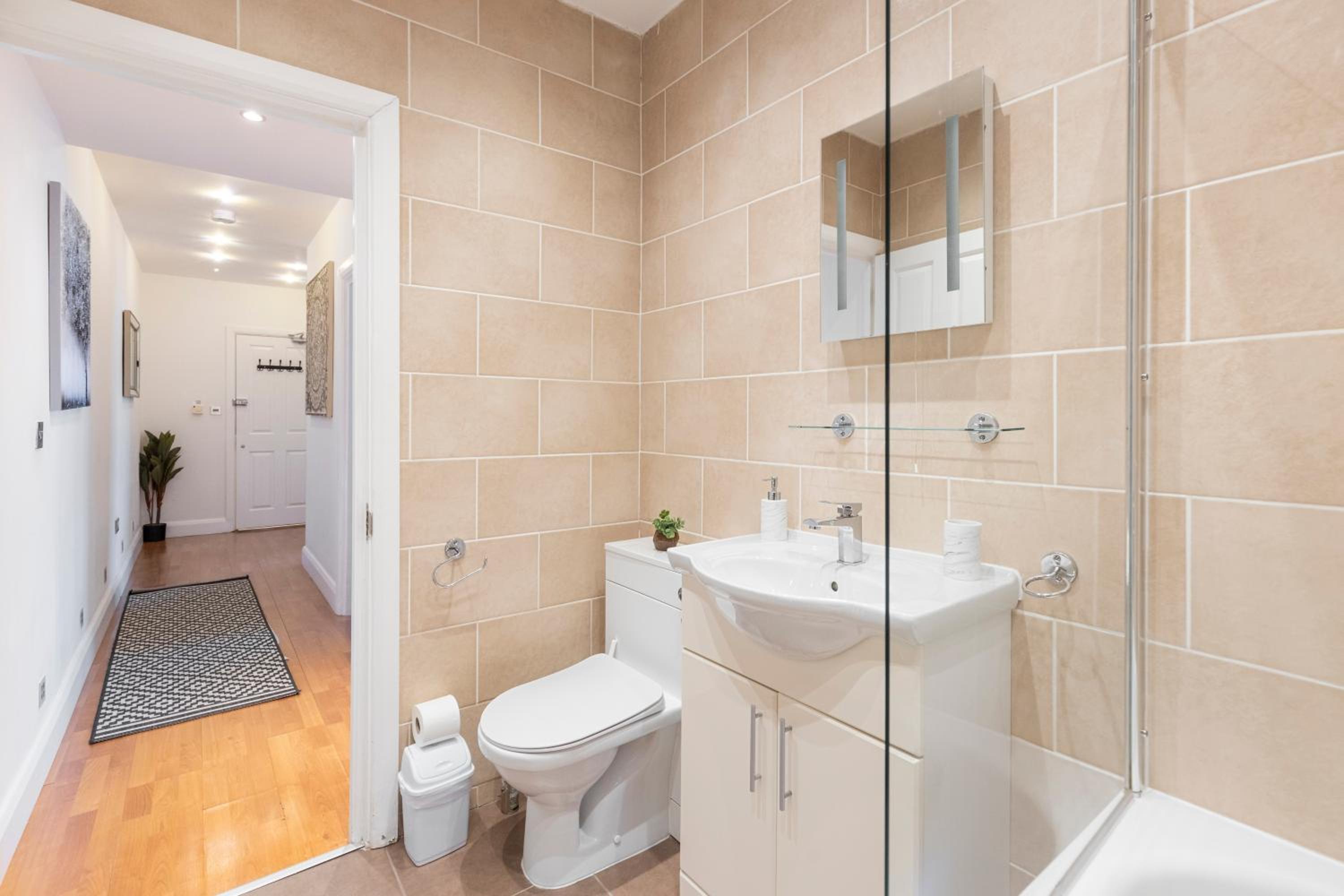 Central Located Apartment in City of London - Farringdon Station