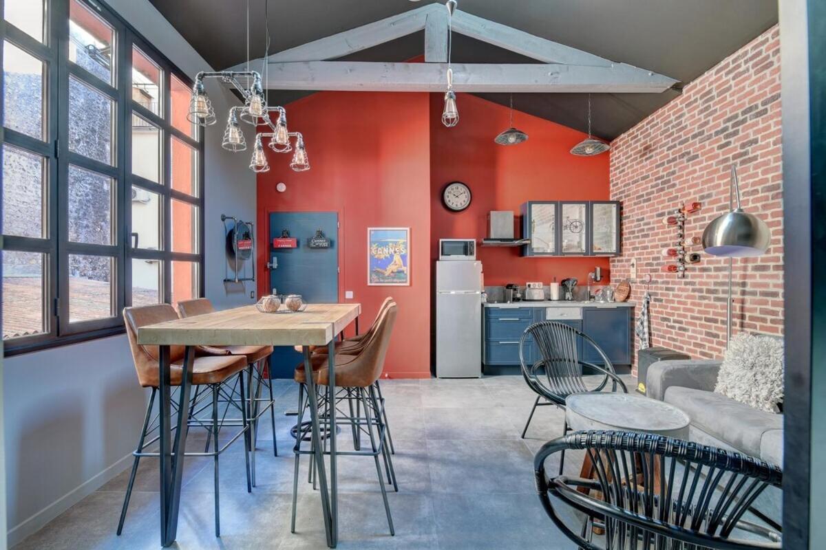 Superbe Loft industriel 3 pièces, classé 4 étoiles, proche Palais des Festivals photo 2