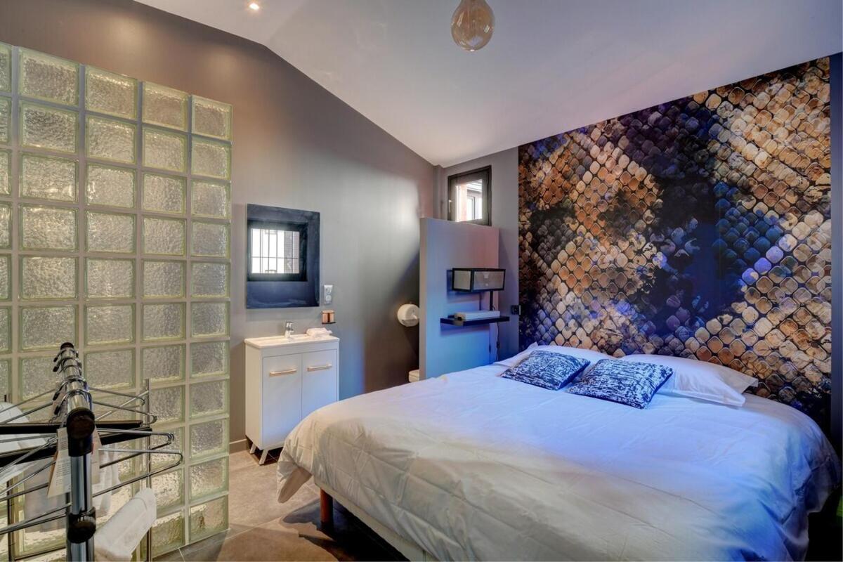Magnifique Loft industriel, forville, centre de Cannes 