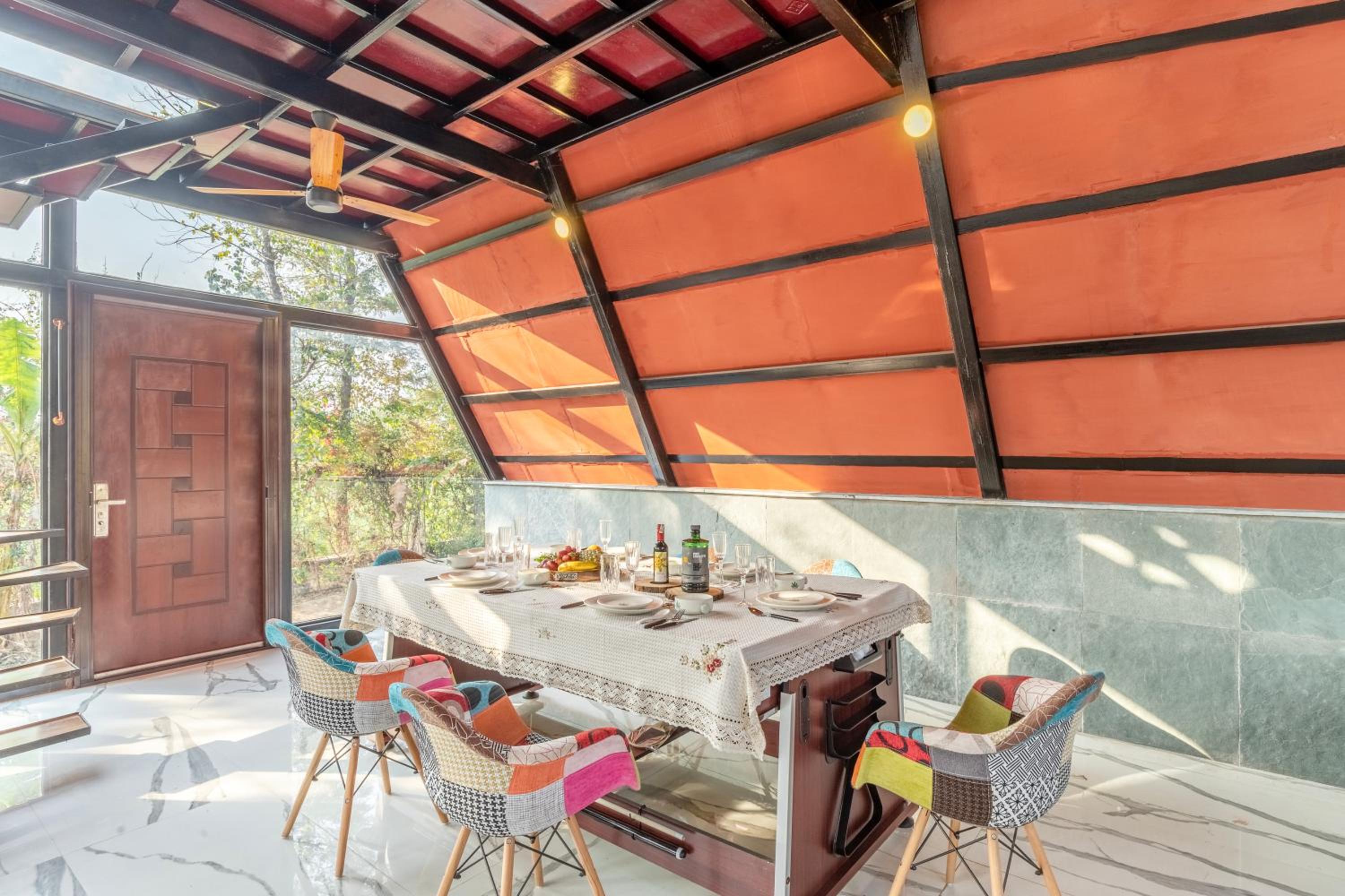 ELIVAAS 3 BHK with Treehouse & Pvt Pool - Handa's Gateway view 5