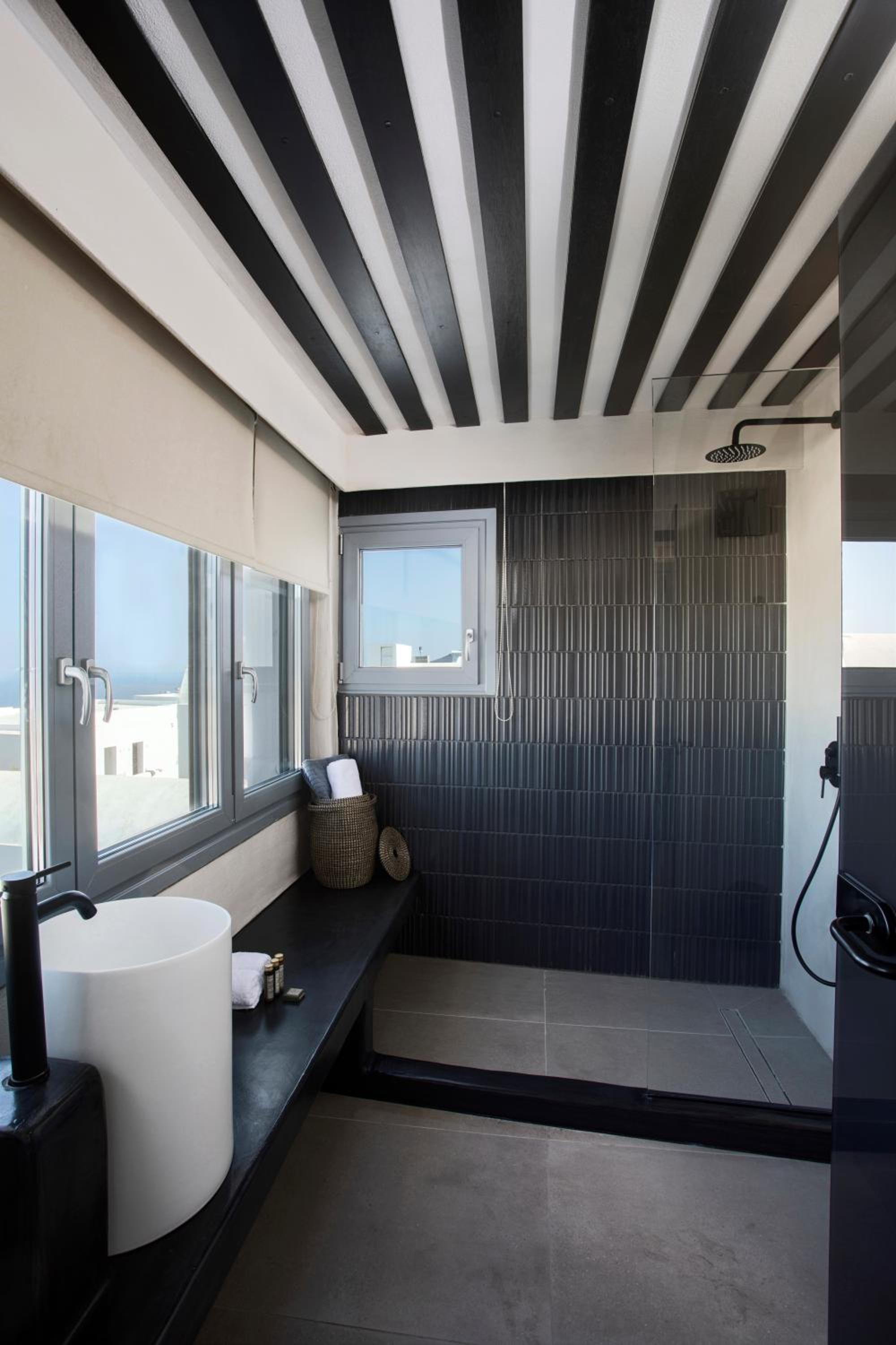 ArmonOia Suites
