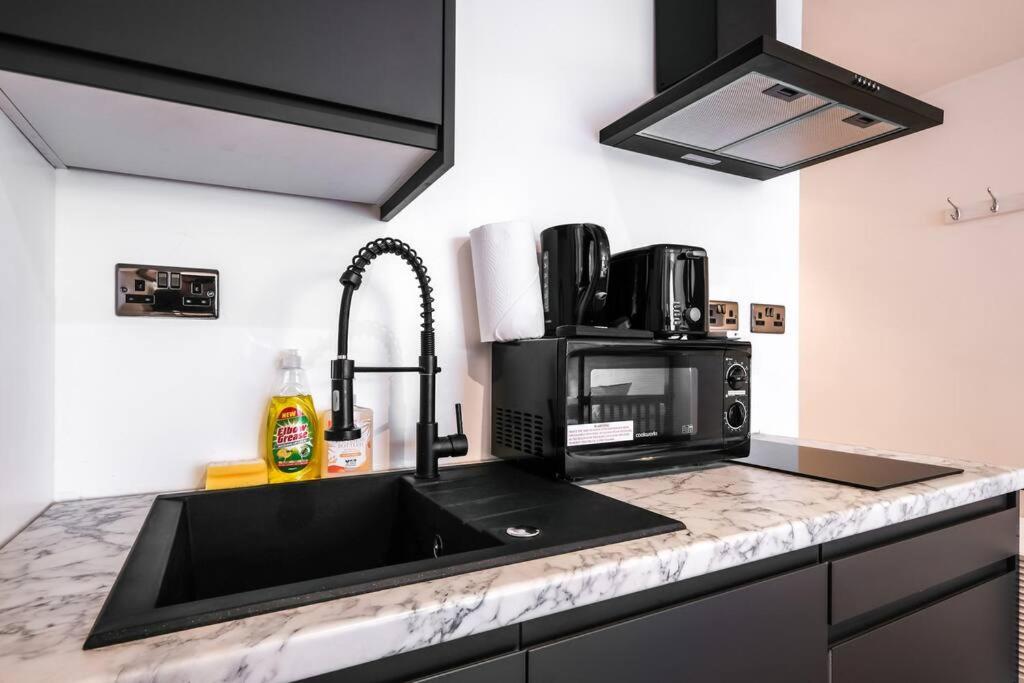 Spacious Apartment in Piccadilly Sleep 6 VRB
