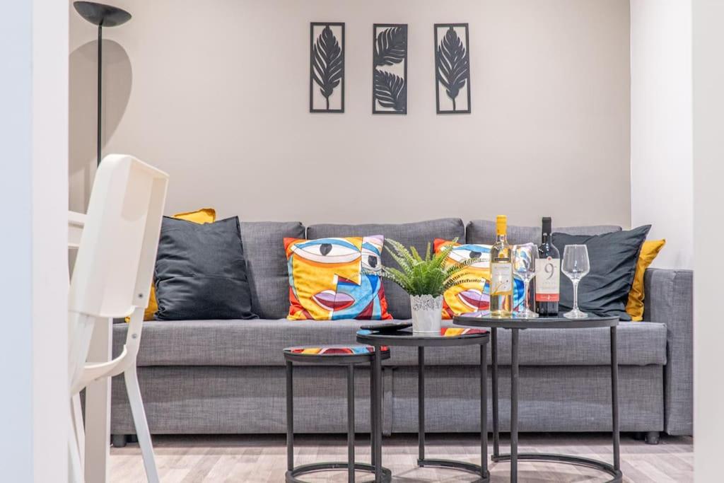Syntagma square, 45sqm luxurious apartment