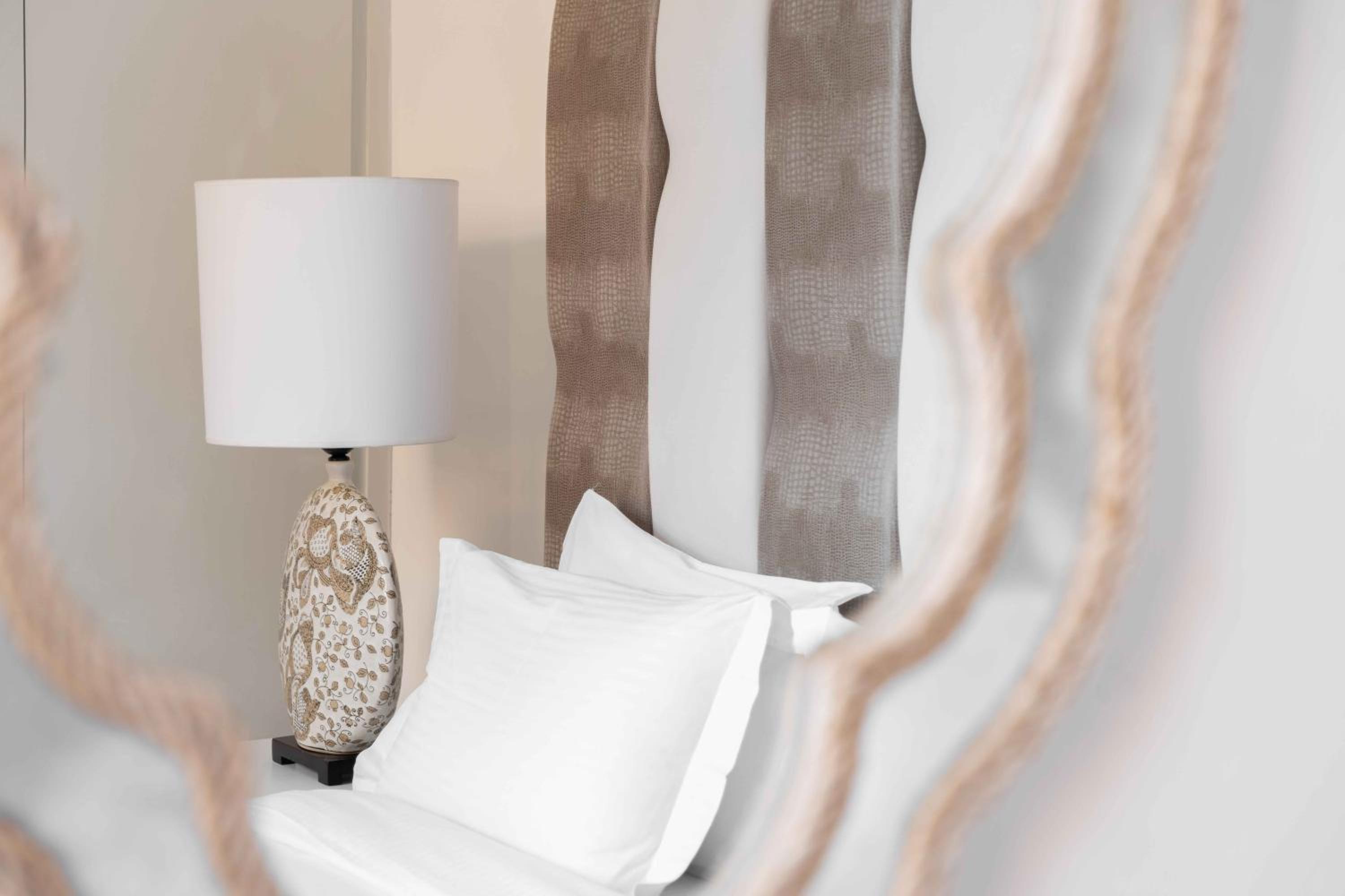 Art Pantheon - Suites & Apartments