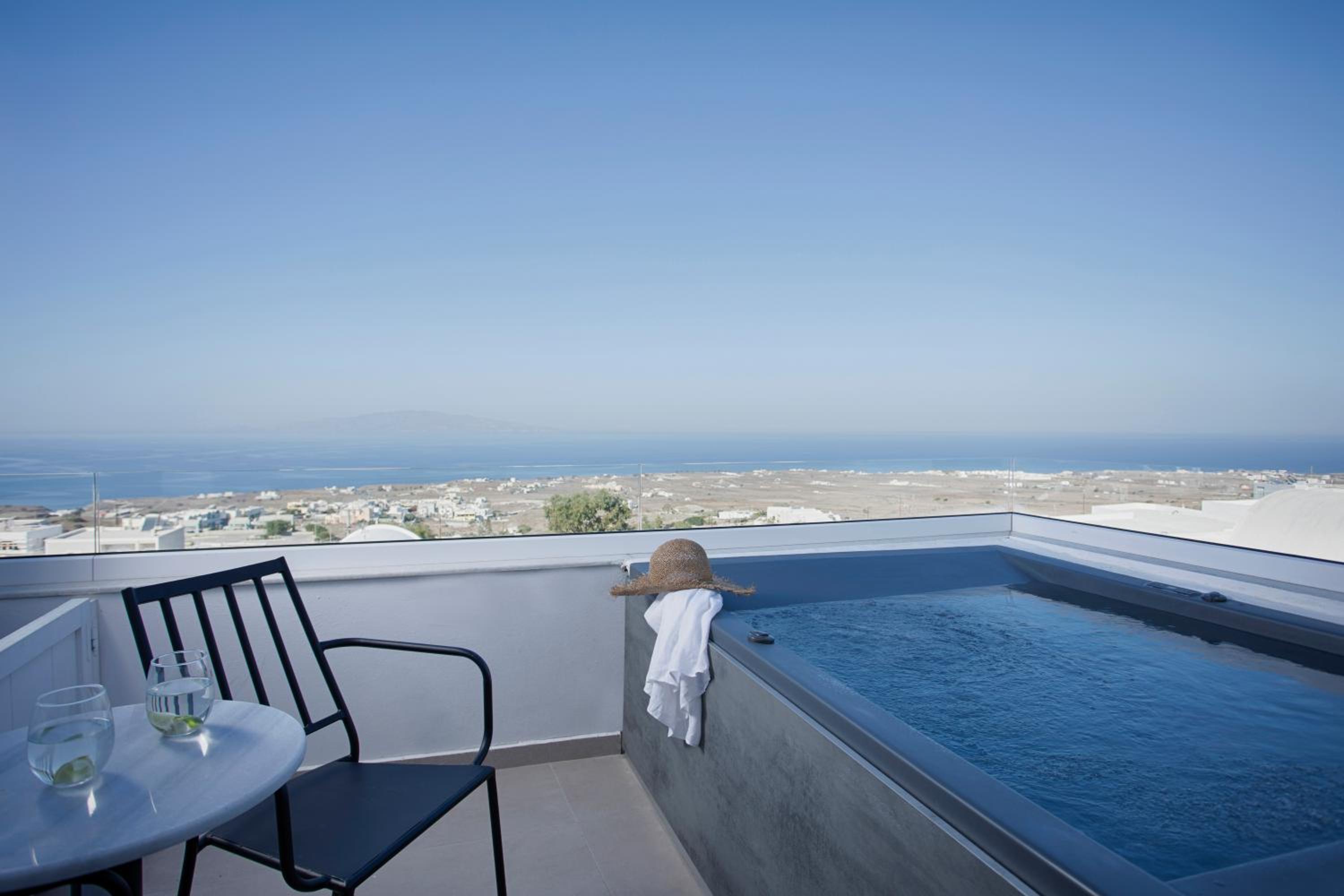 ArmonOia Suites