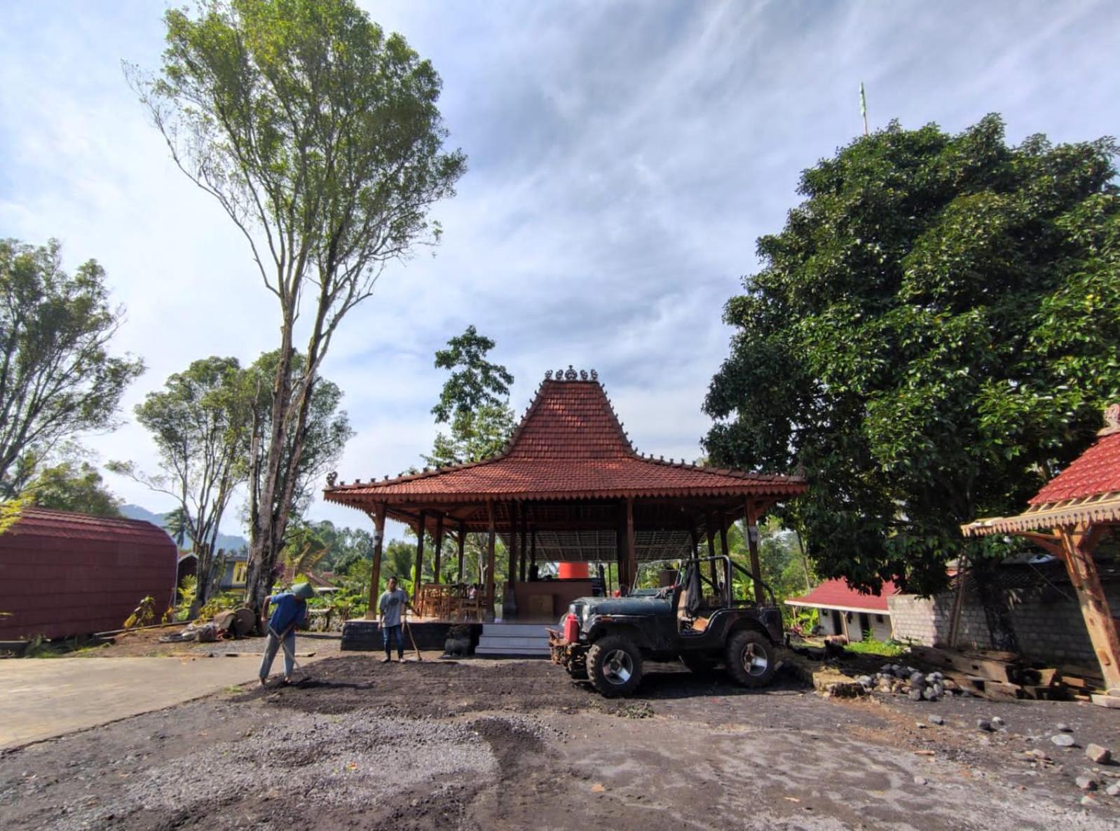 Indah Damai Cottages