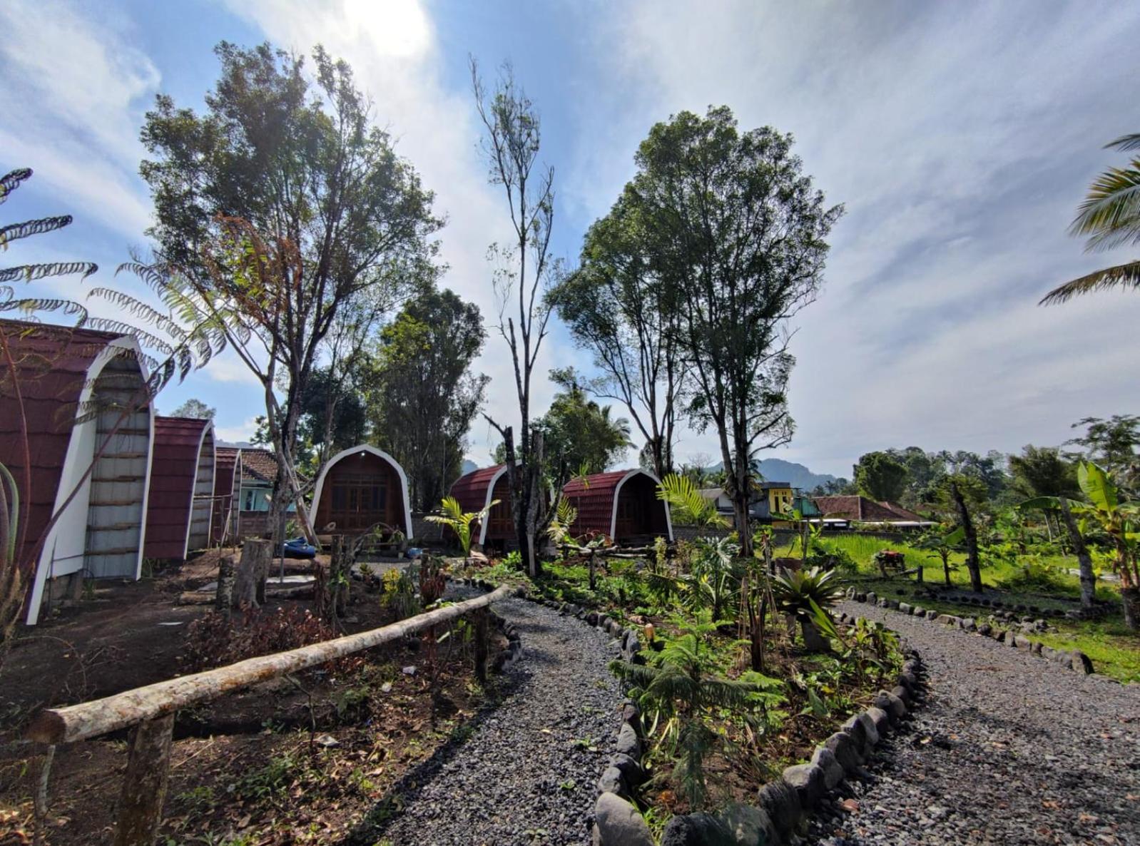 Indah Damai Cottages