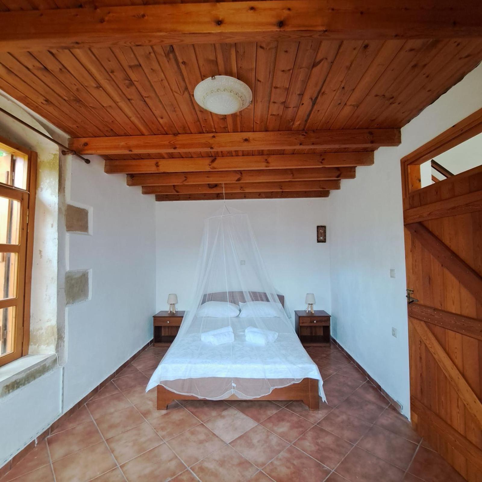 Villa Nama