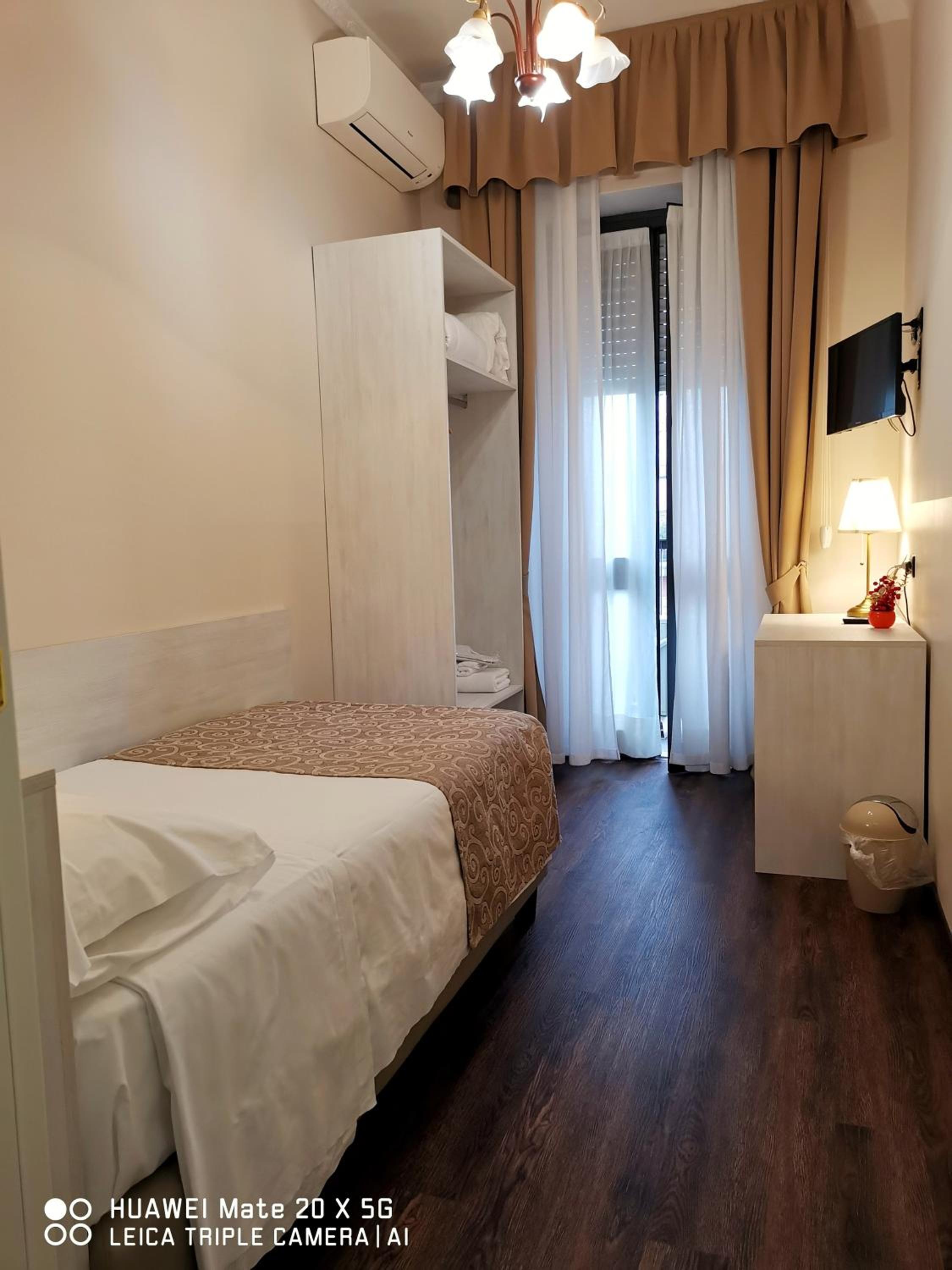 Guesthouse Central Station Group - Via Sammartini 15