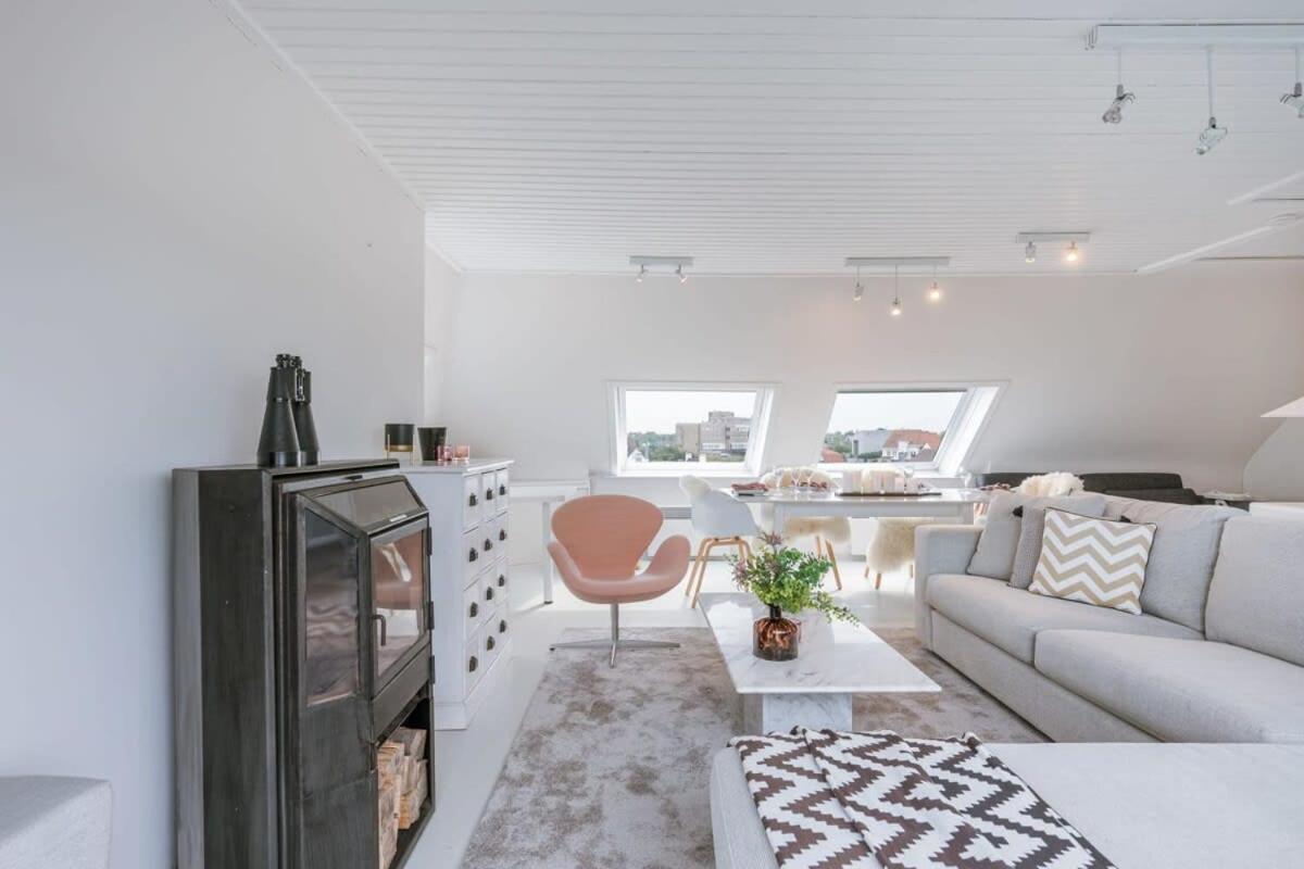 Huswell - Apartment with panoramic 270 degree sea-view