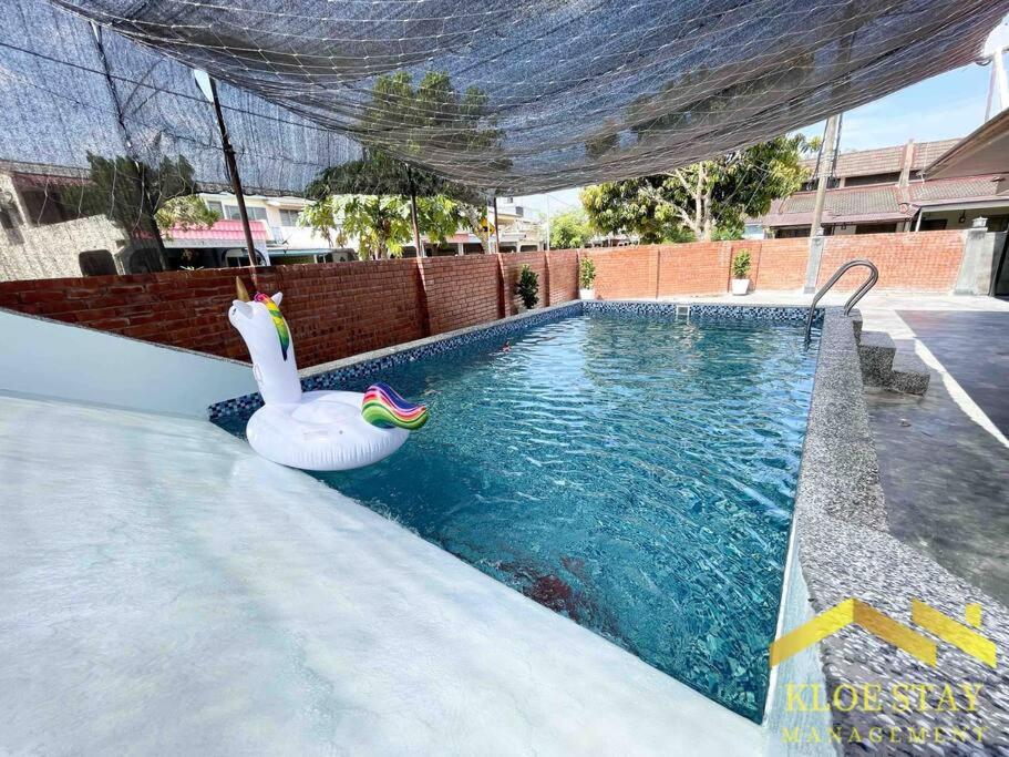 【New】HosehVilla • PrivatePool • MelakaTown • 11Pax photo 1