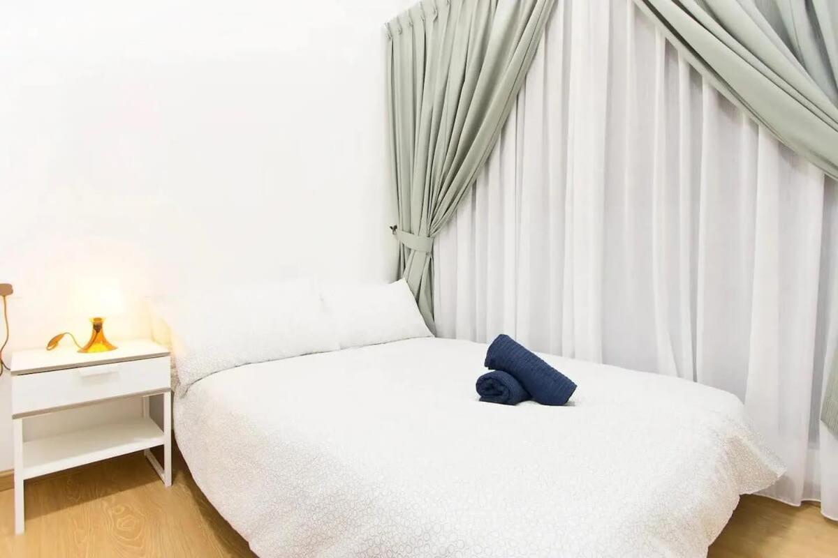 An Airy & Cozy 3BR Suite in Danga Bay FREE Parking