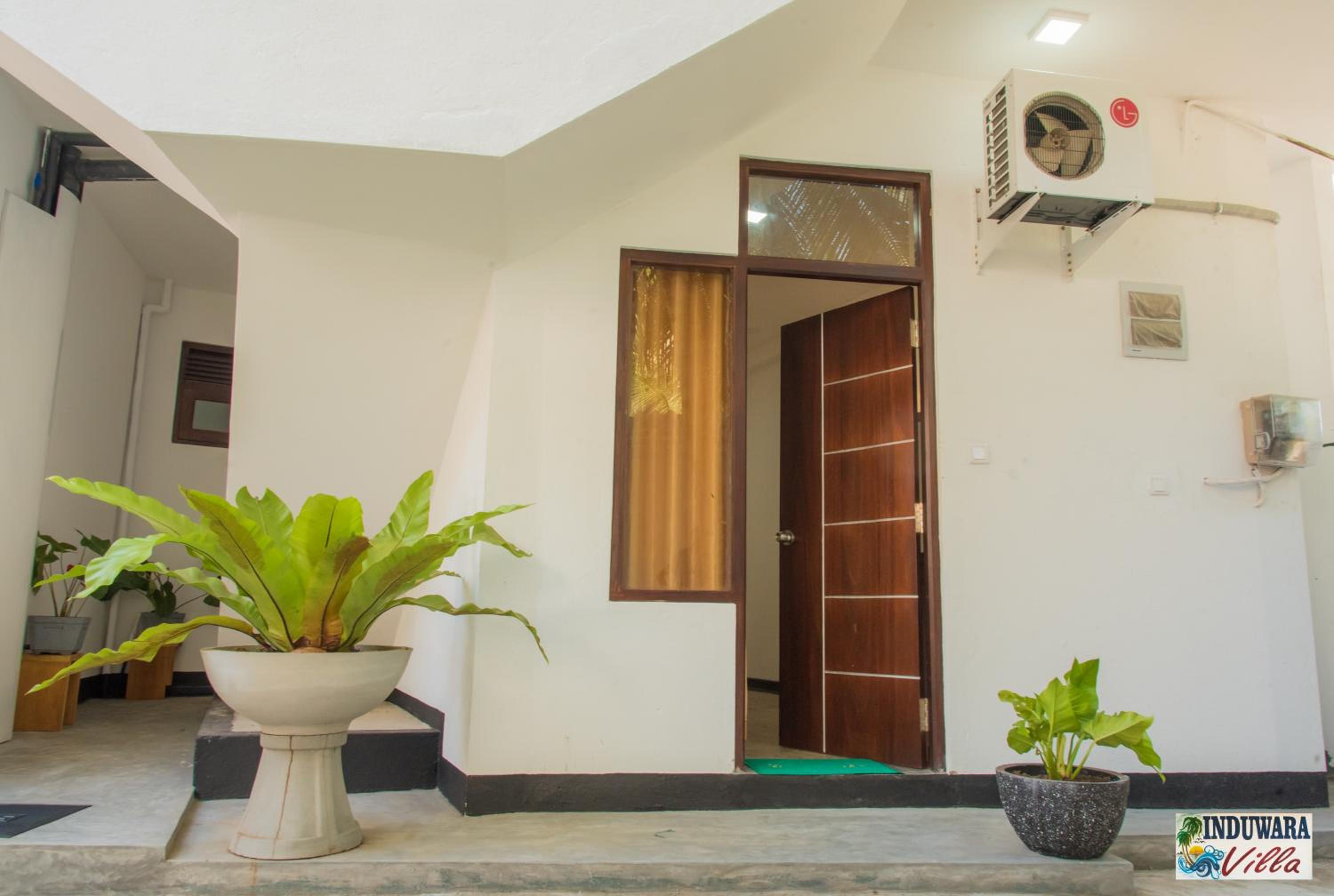 Induwara Villa