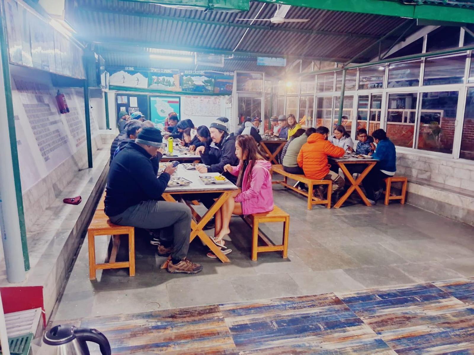 dining