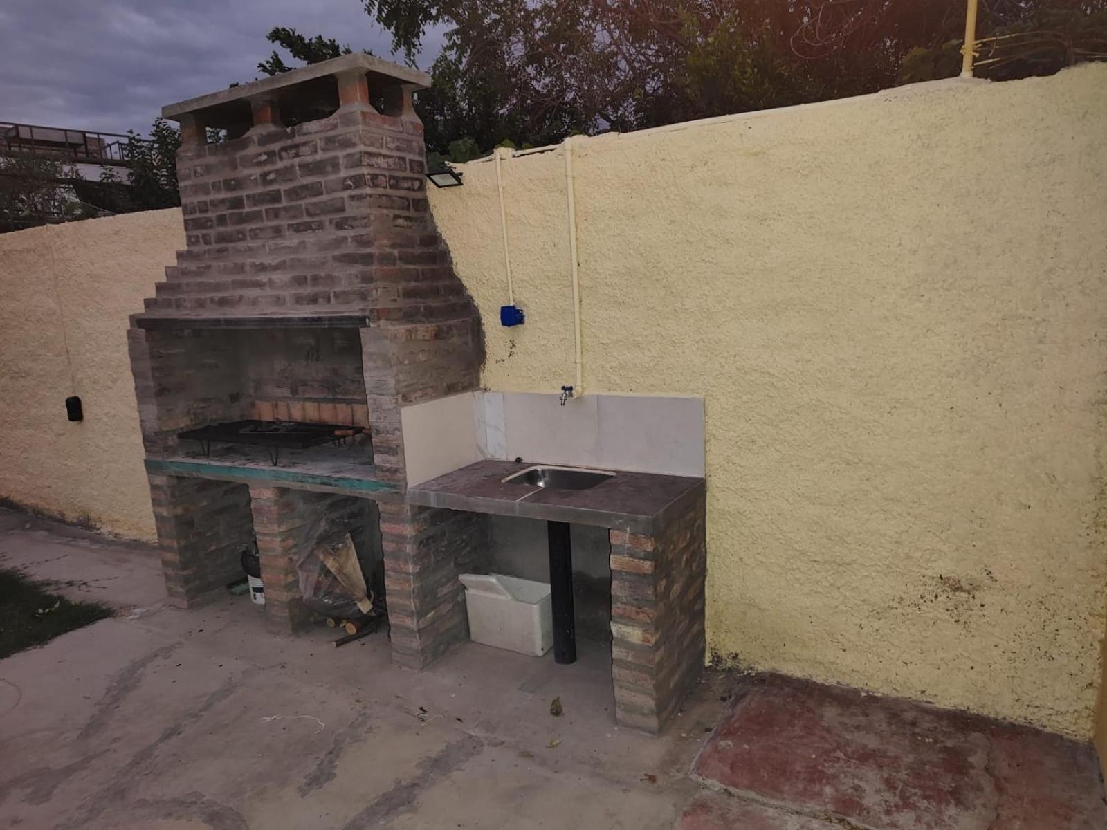 El Sarmiento M & L Mendoza
