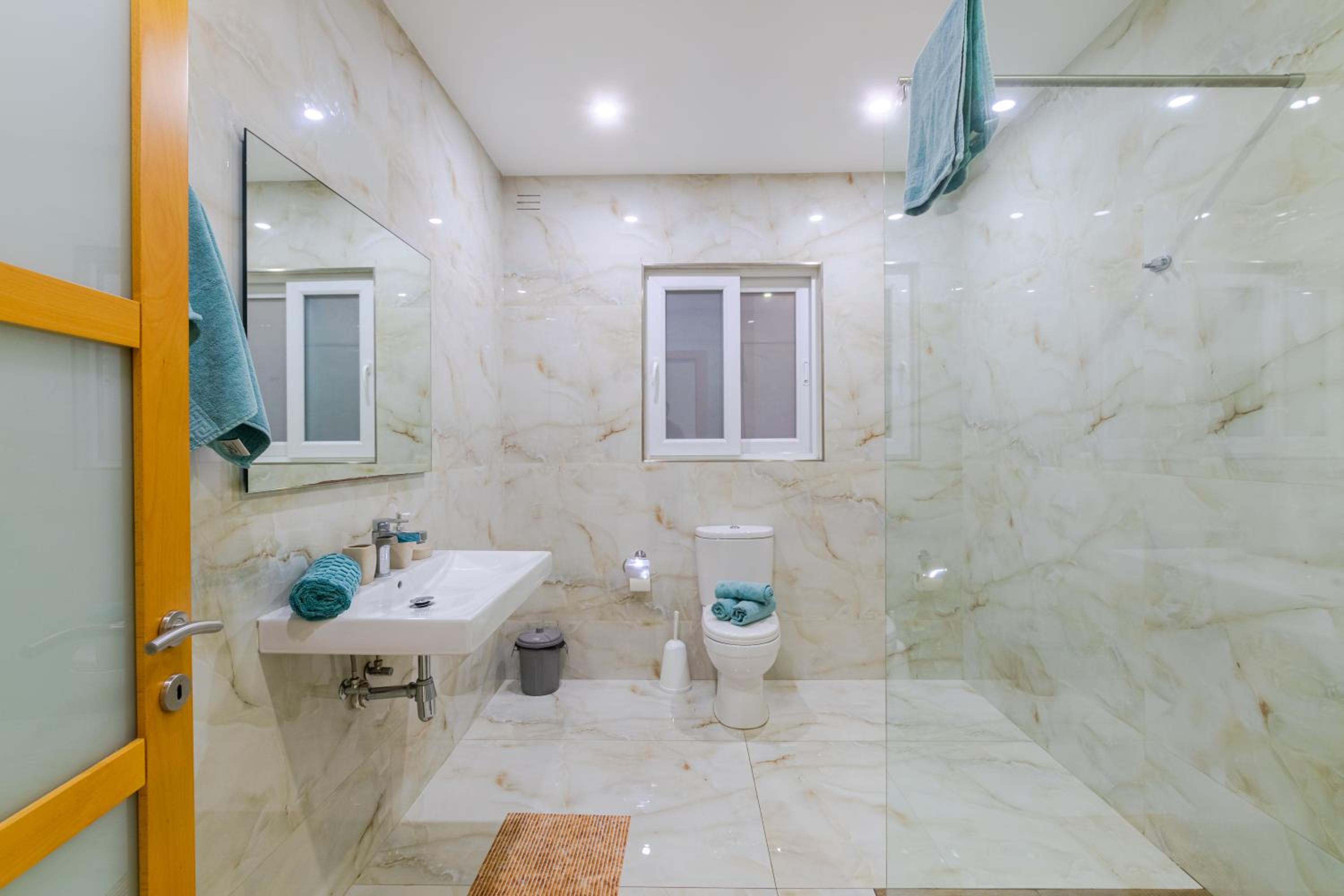 New Spacious Apartment 3 Bdr 2 Bth Bugibba S photo 4