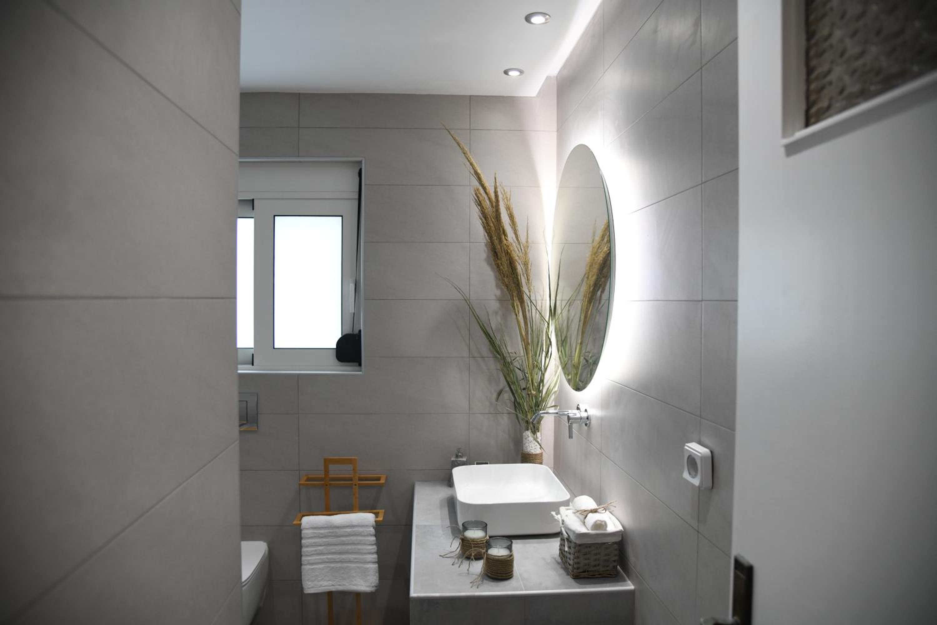 City Center Luxury Spacious apt A&M photo 5