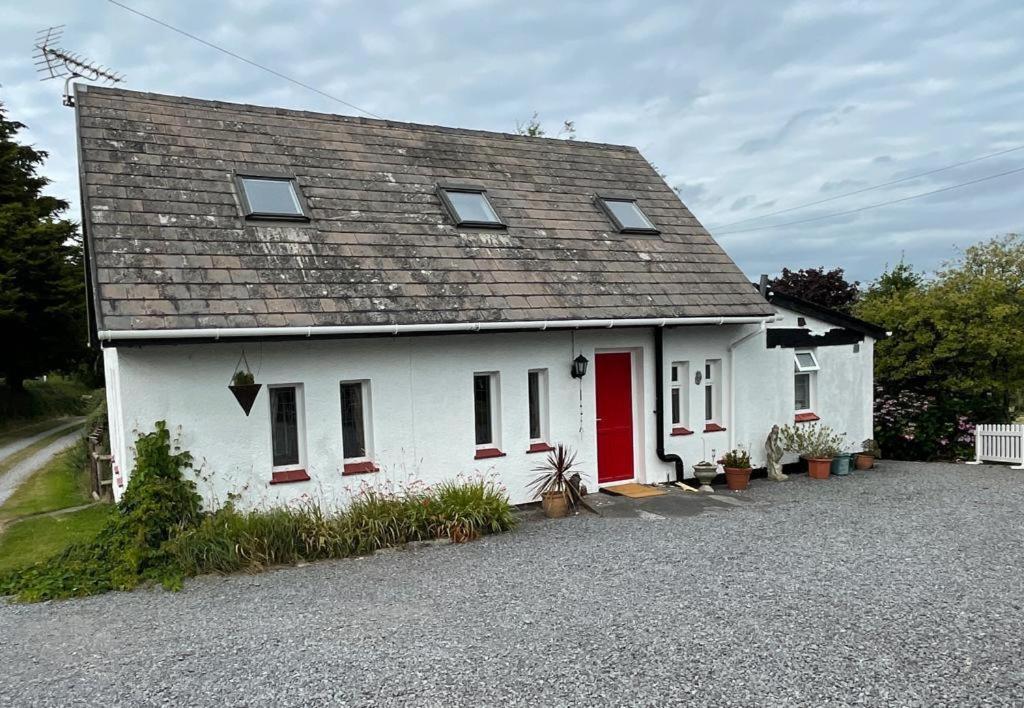 Barn Owl Cottage, The Welsh Reindeer Retreat, Ystradfach Farm , Llandyfaelog, Carmarthen , SA17 5NY view 4