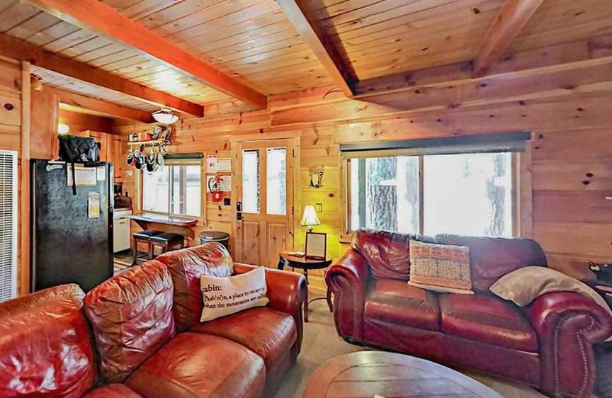 3988 Manzanita Avenue cabin view 3