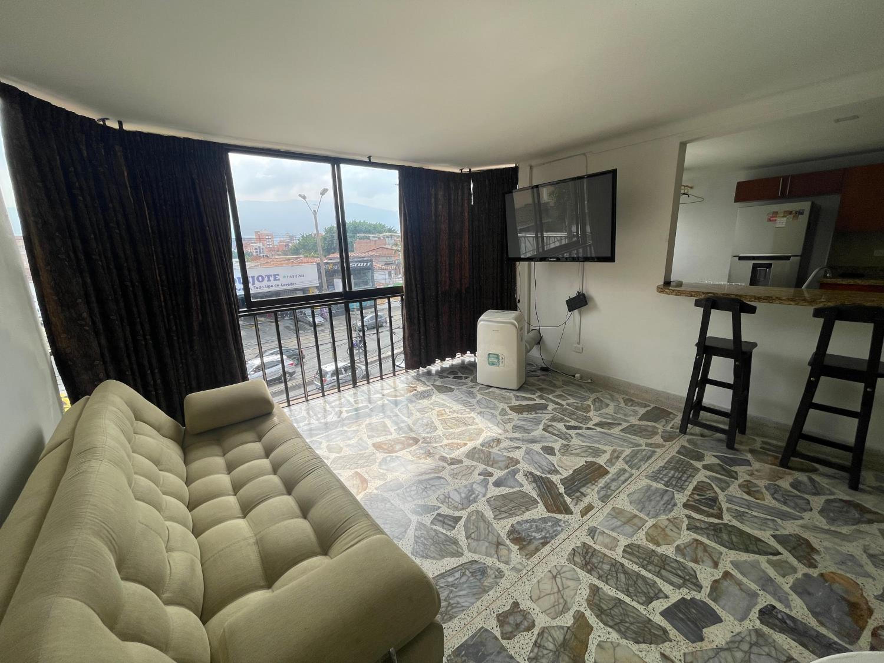 Apartamento cómodo en laureles, grande , céntrico , bien ubicado Apto303