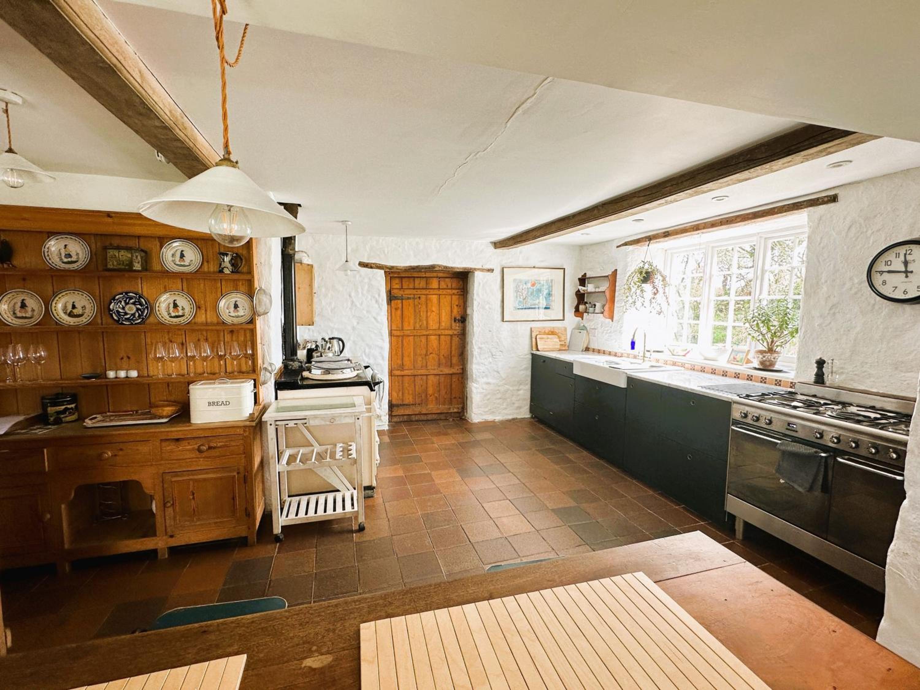 Middlelands - A stunning country house with beautiful gardens in rural Pembrokeshire yet close to coast