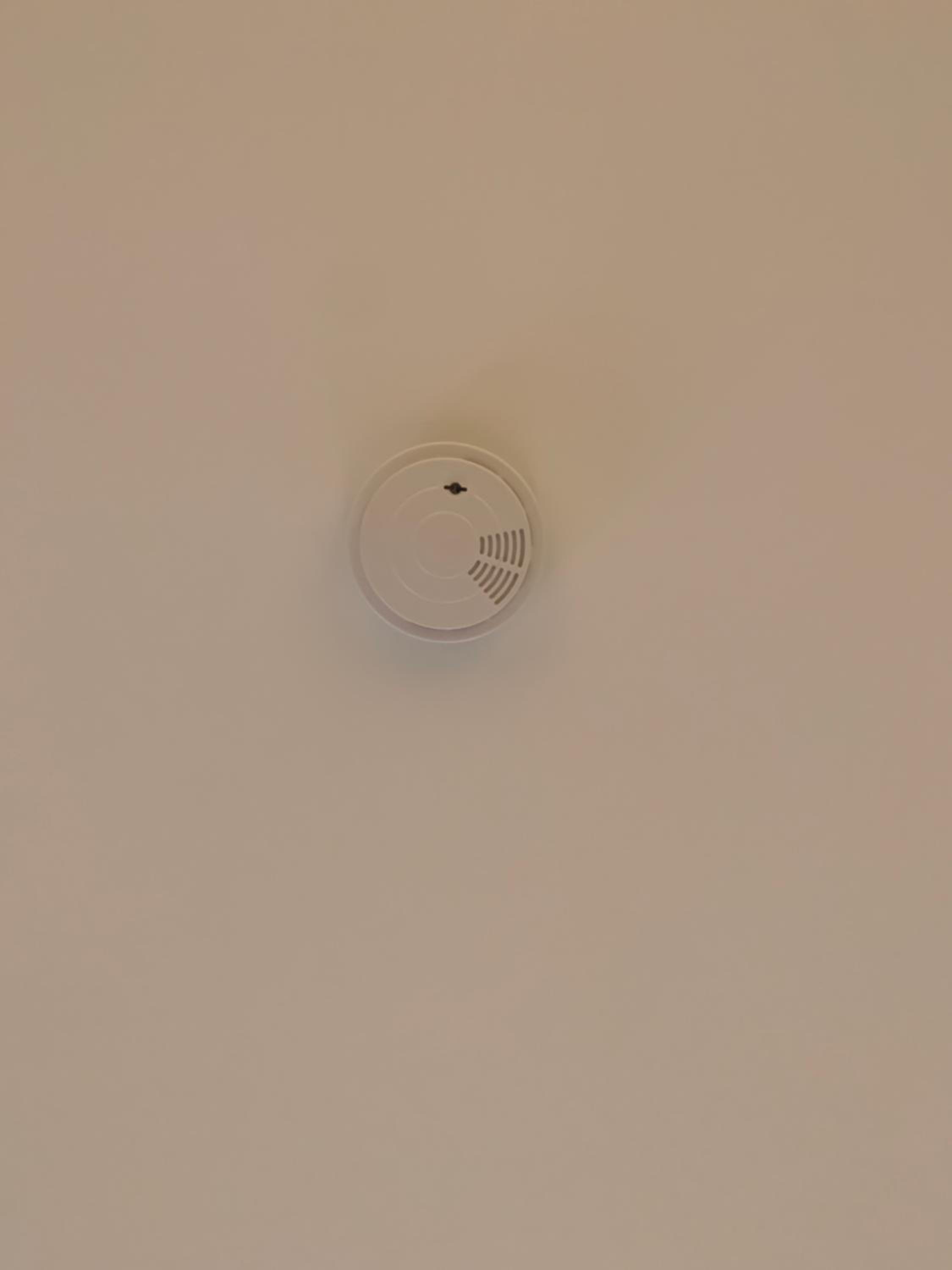 DIKOL Two-Room Apartment-SELF CHECK-in & FREE Parking Near City Center