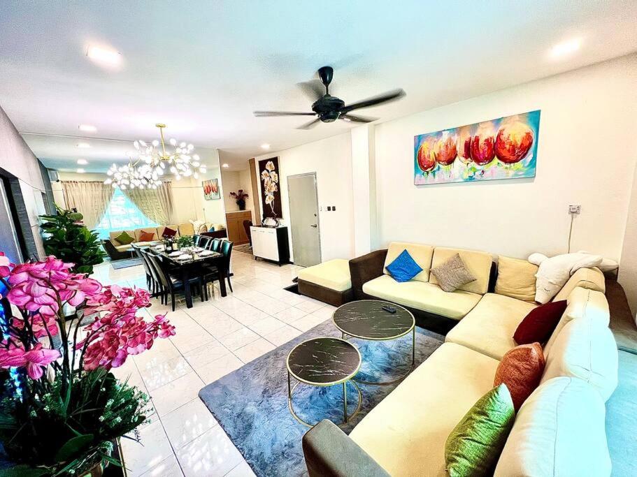 Eden Height Cozy & Spacious Condominiums in City of Kuching photo 7