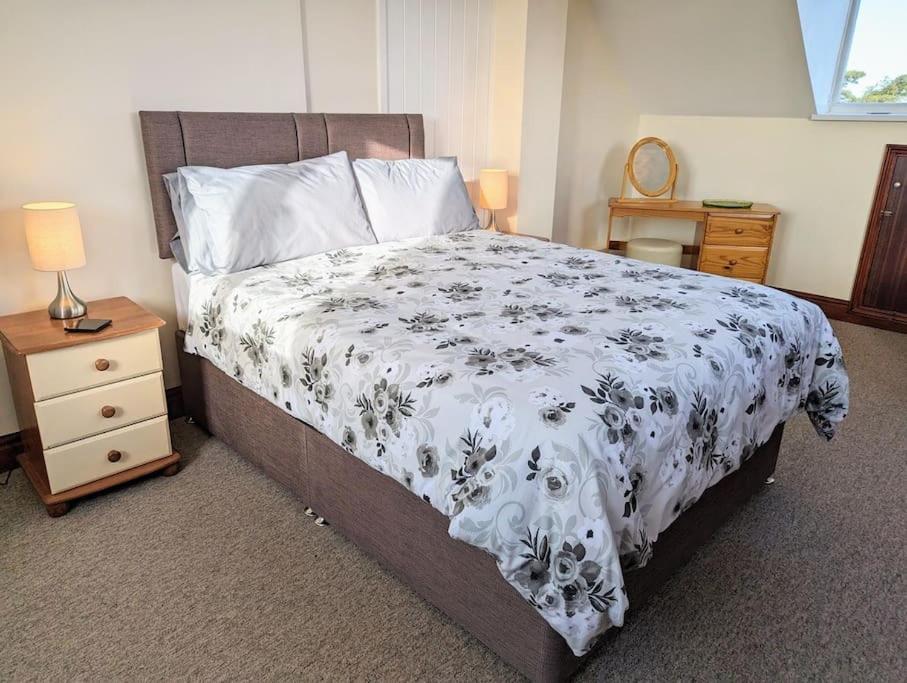 Newholme Cottage - Bird Watchers Paradise - Crabpot Cottages Hunstanton