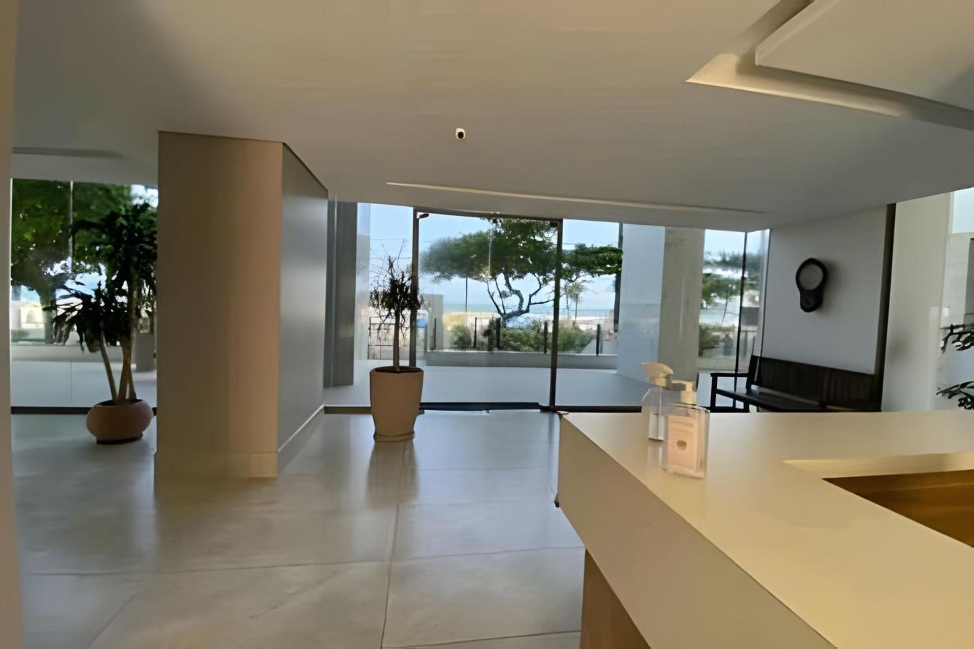 SHB - Sun and Sea: Your Seaside Retreat
