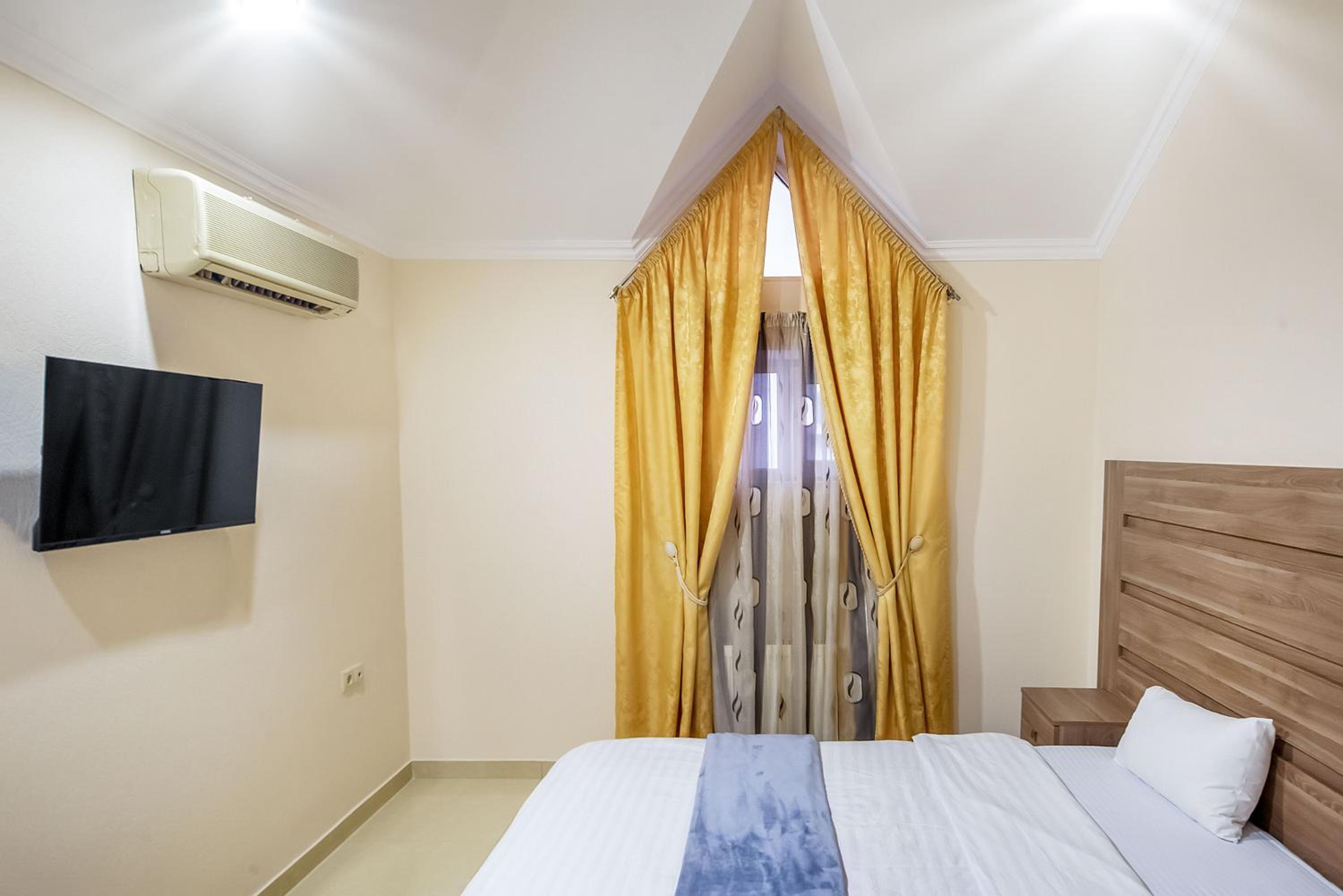 Apart Hotel Georgia Gold view 3