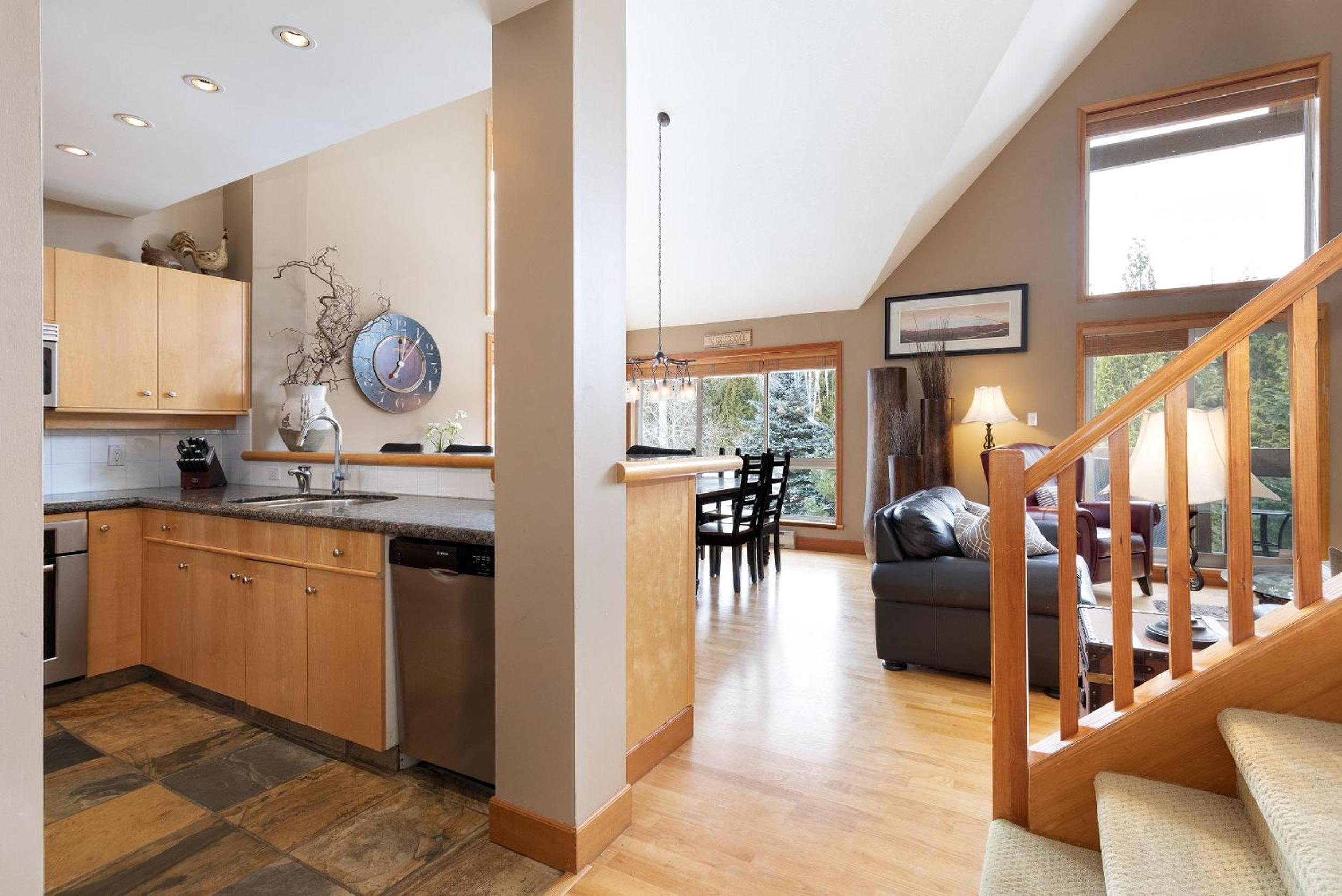 Alpine Greens 8 | Bright Townhome near Blackcomb, Walk or Shuttle to Skiing, Secure Parking