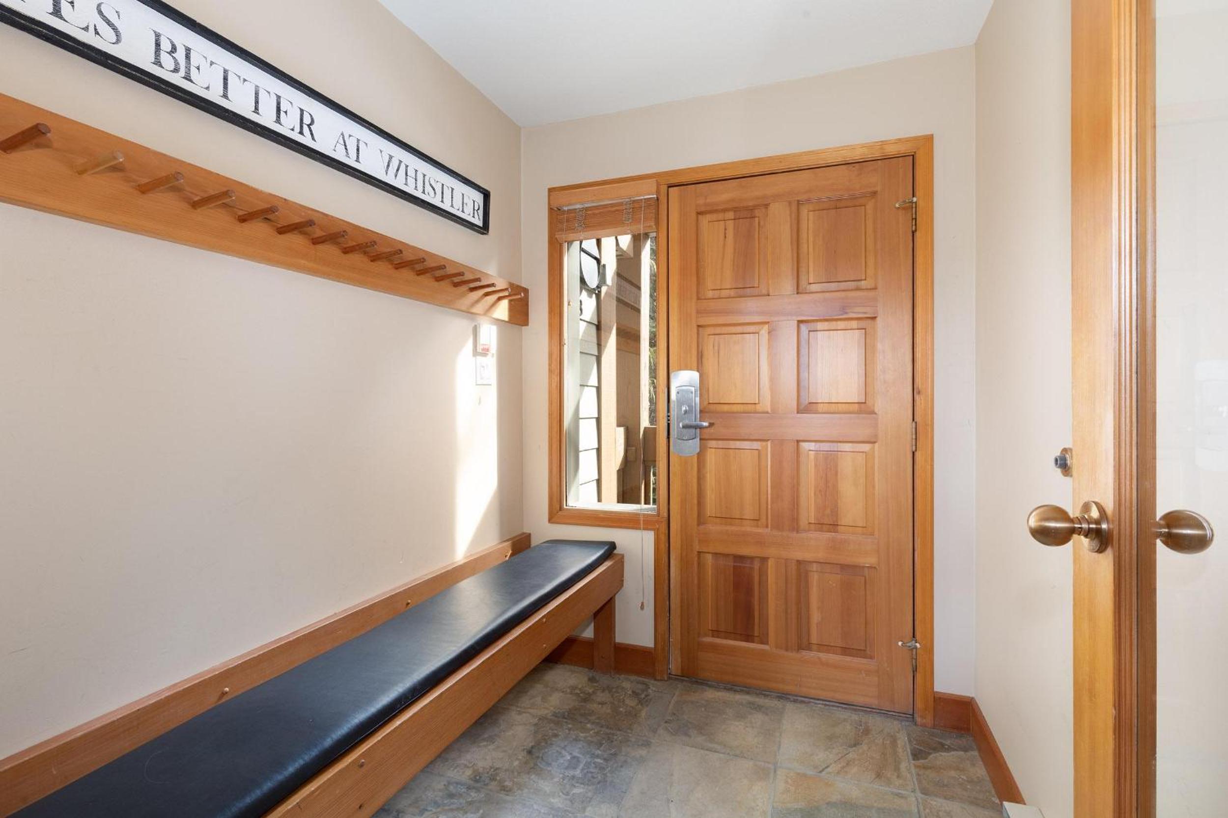 Alpine Greens 8 | Bright Townhome near Blackcomb, Walk or Shuttle to Skiing, Secure Parking