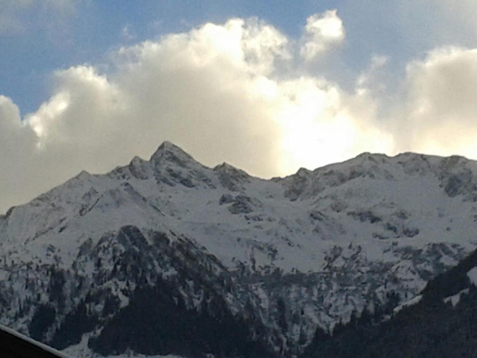 Photo 33