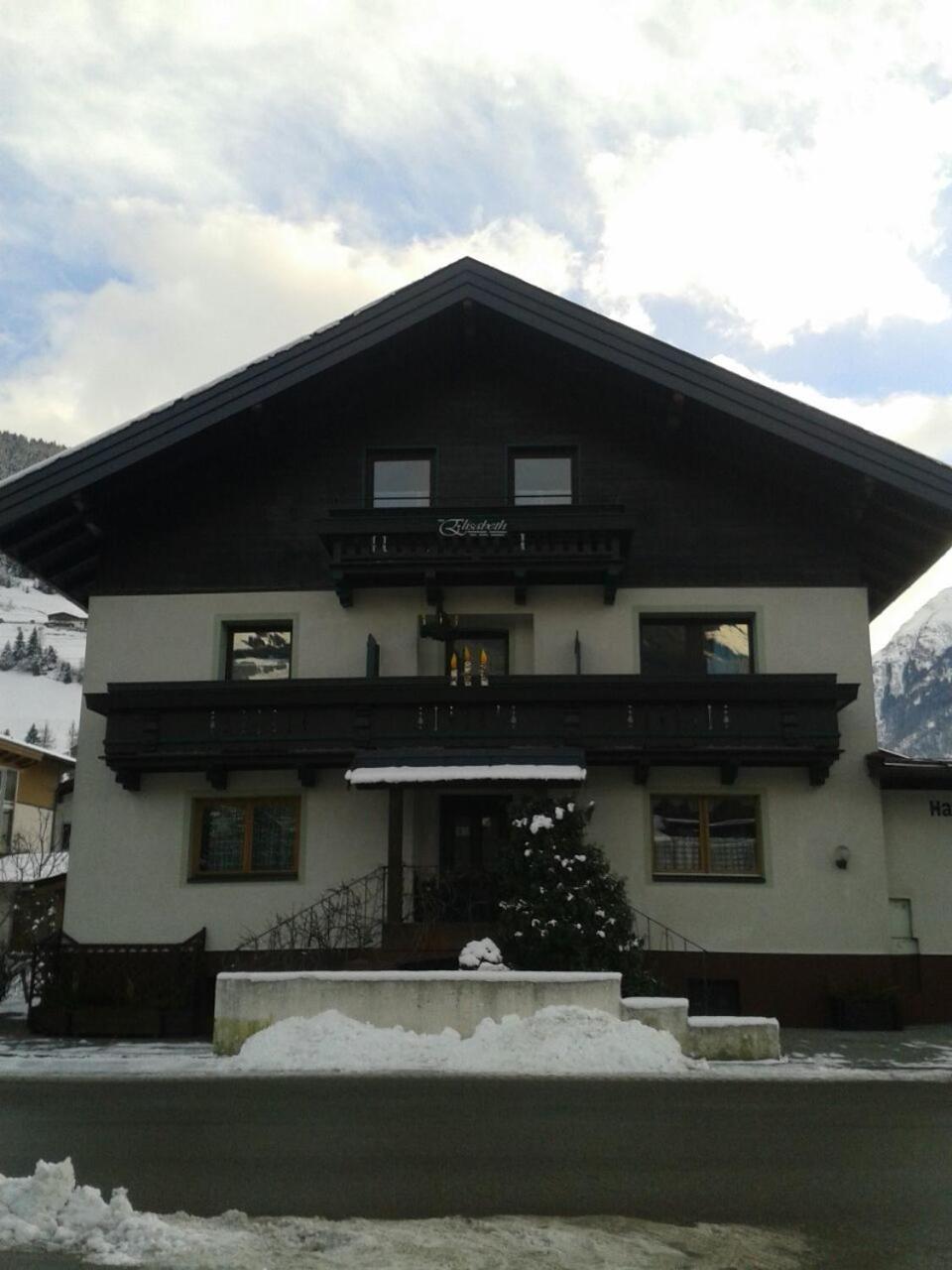 Photo 34
