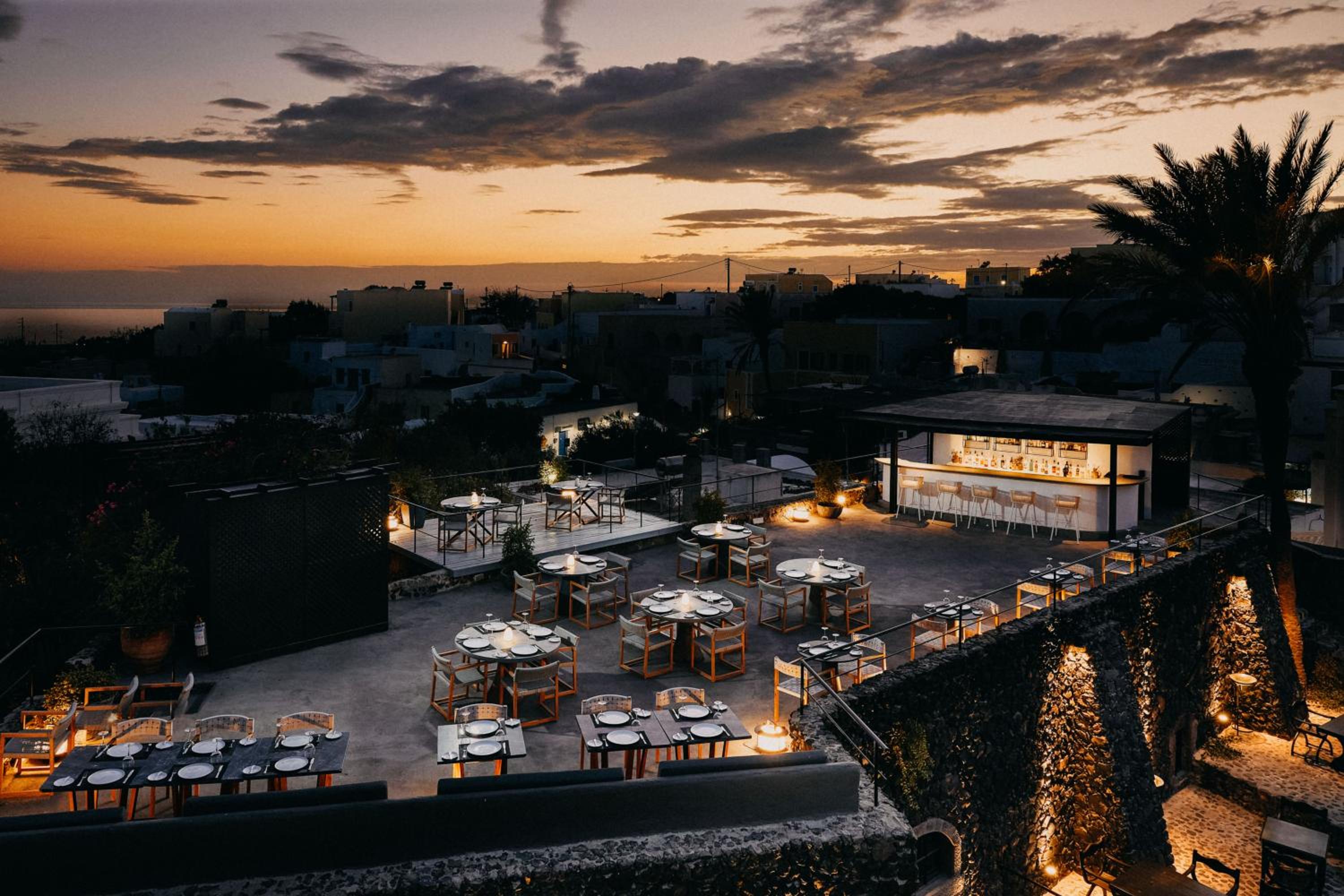 Vedema, a Luxury Collection Resort, Santorini 3