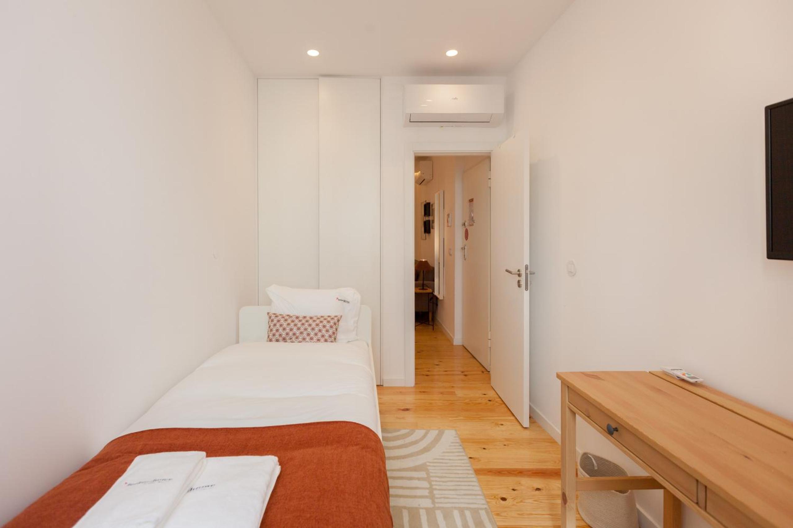 FLH Alcântara Elegant Charm with Balcony view 2