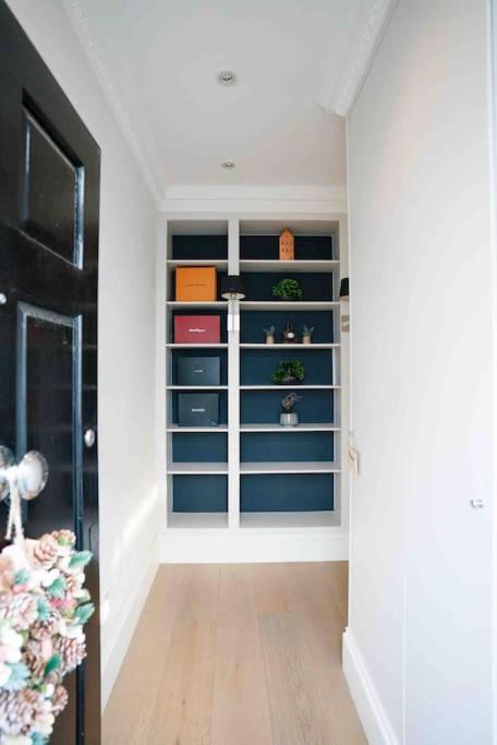 Spacious and cosy 3BRs 5F House in Heart of London