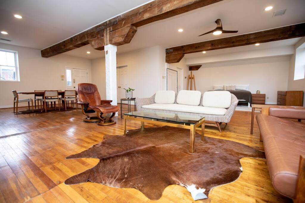 Farmville Modern Loft
