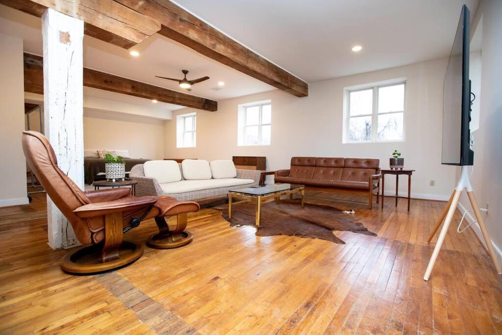 Farmville Modern Loft