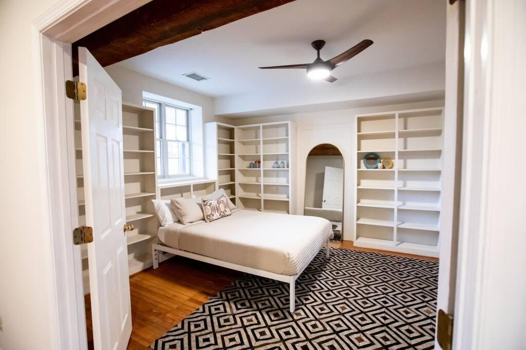 Farmville Modern Loft