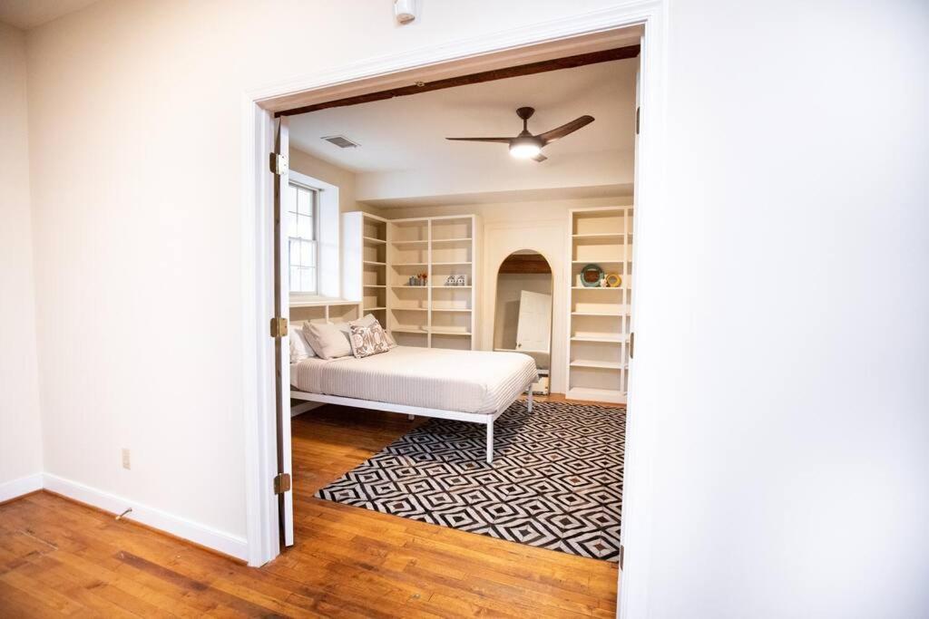 Farmville Modern Loft