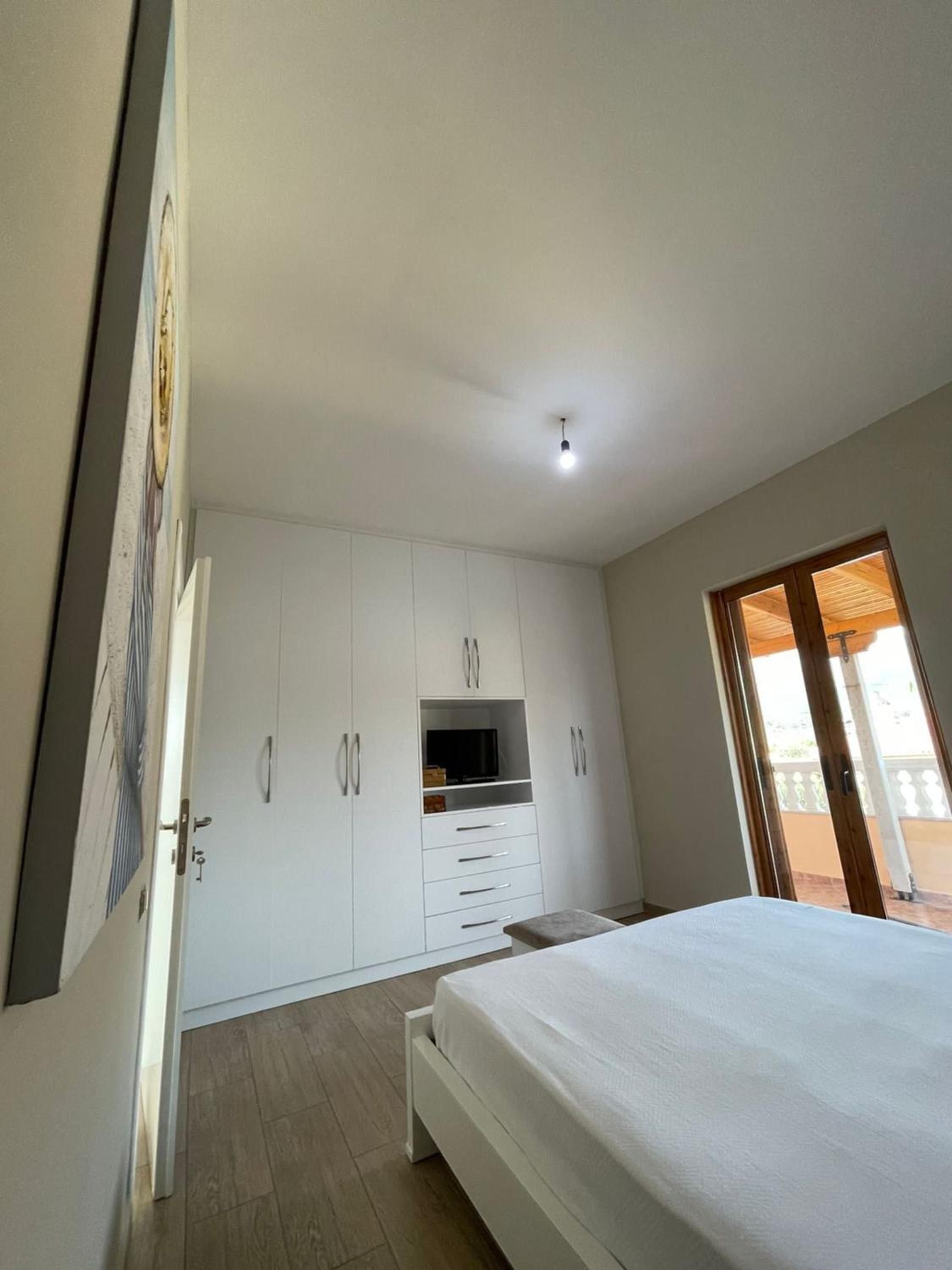 Villa Kapllani