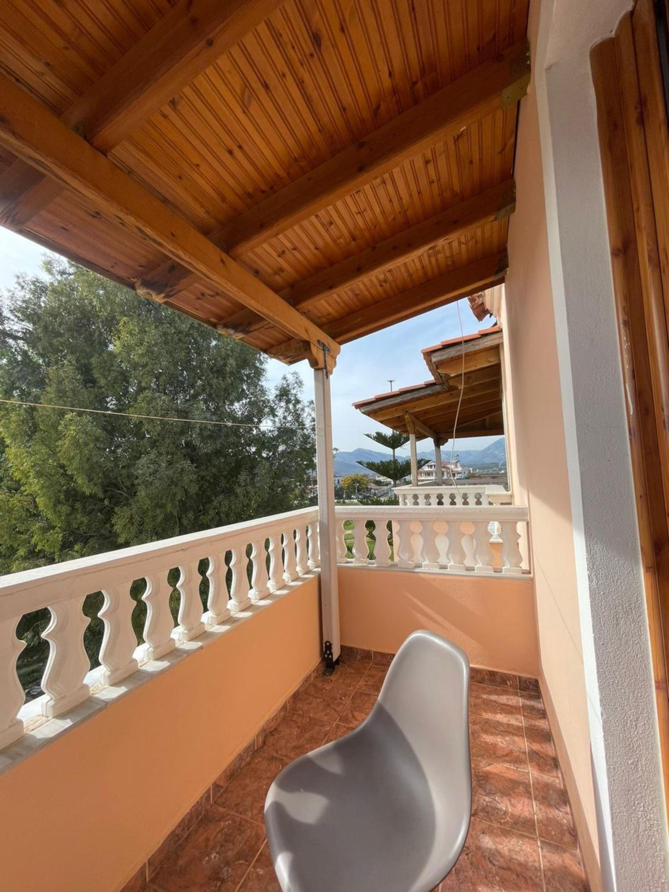 Villa Kapllani