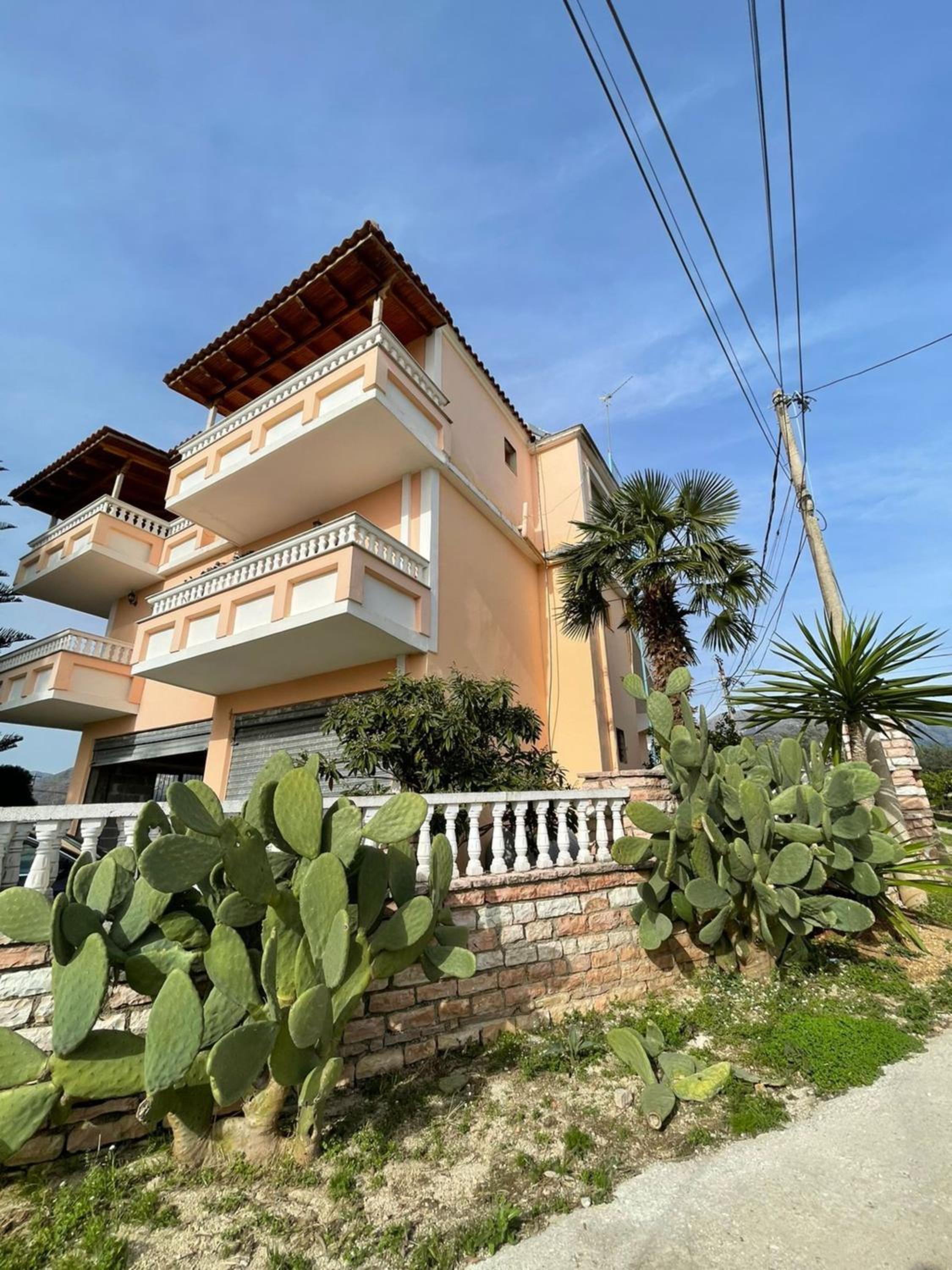 Villa Kapllani photo 3