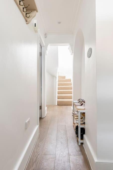 Historic Joseph Conrad House in Heart of London!