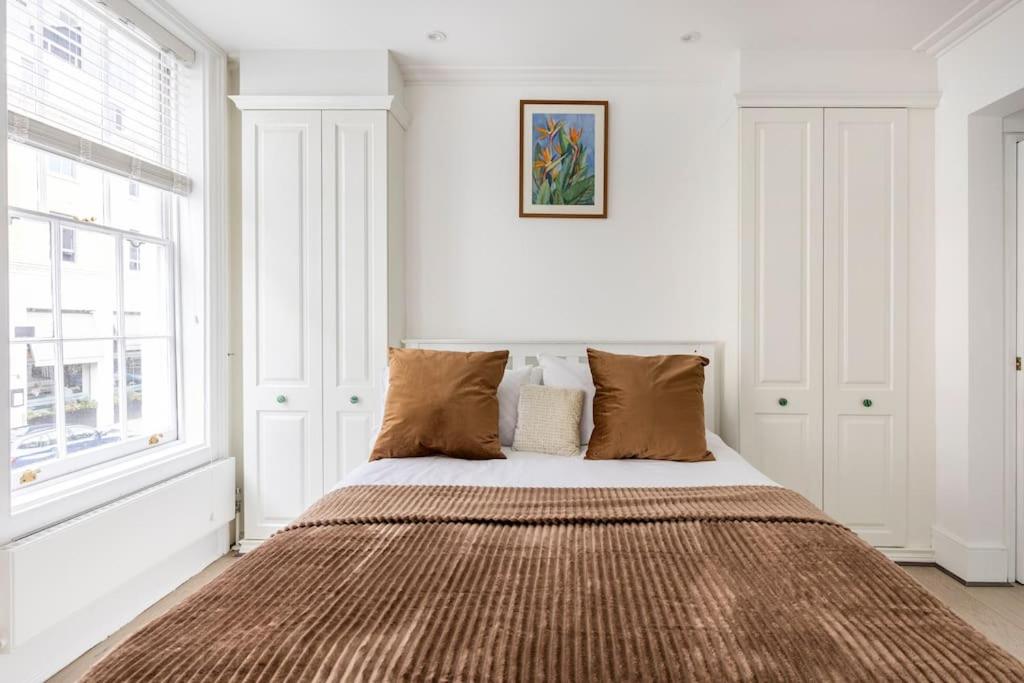 Historic Joseph Conrad House in Heart of London!