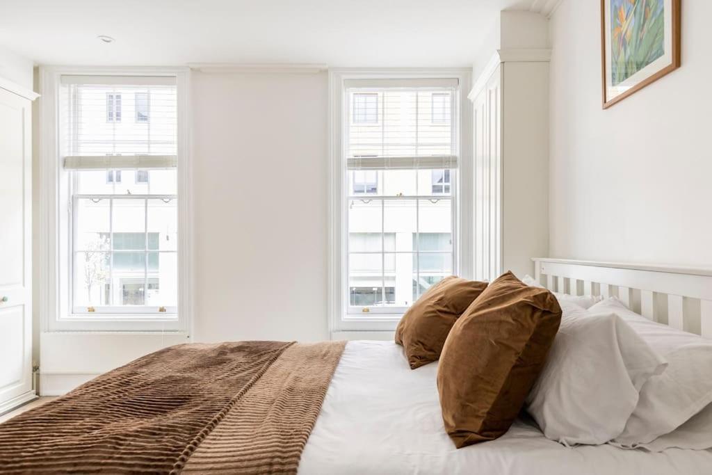 Historic Joseph Conrad House in Heart of London!